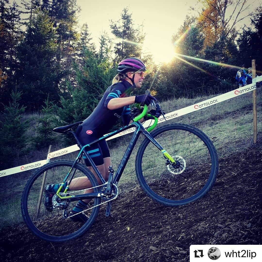 Congrats to my seriously badass client, Shelly Boelter, for another killer season of cyclocross. 💪🏻🚴🏼&zwj;♀️ Cyclocross requires racers to make laps up hills, down hills, over wooded trails, through mud and other obstacles that often require them