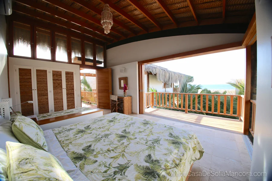 Casa-de-Sofia-king bedroom.jpg
