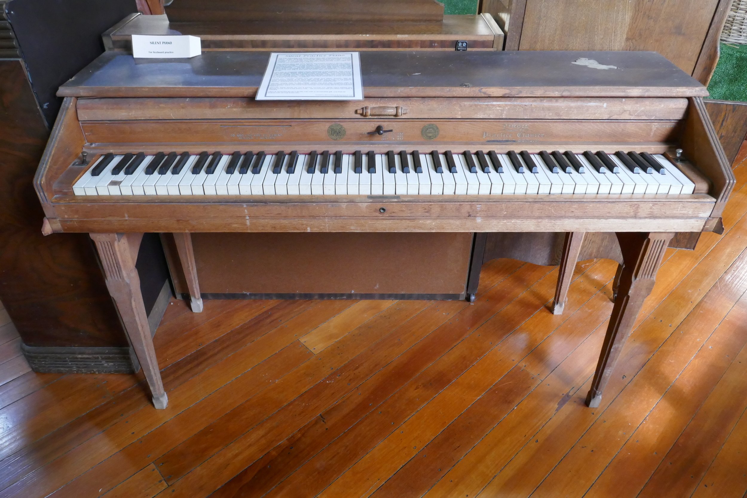 Virgil Practice Clavier