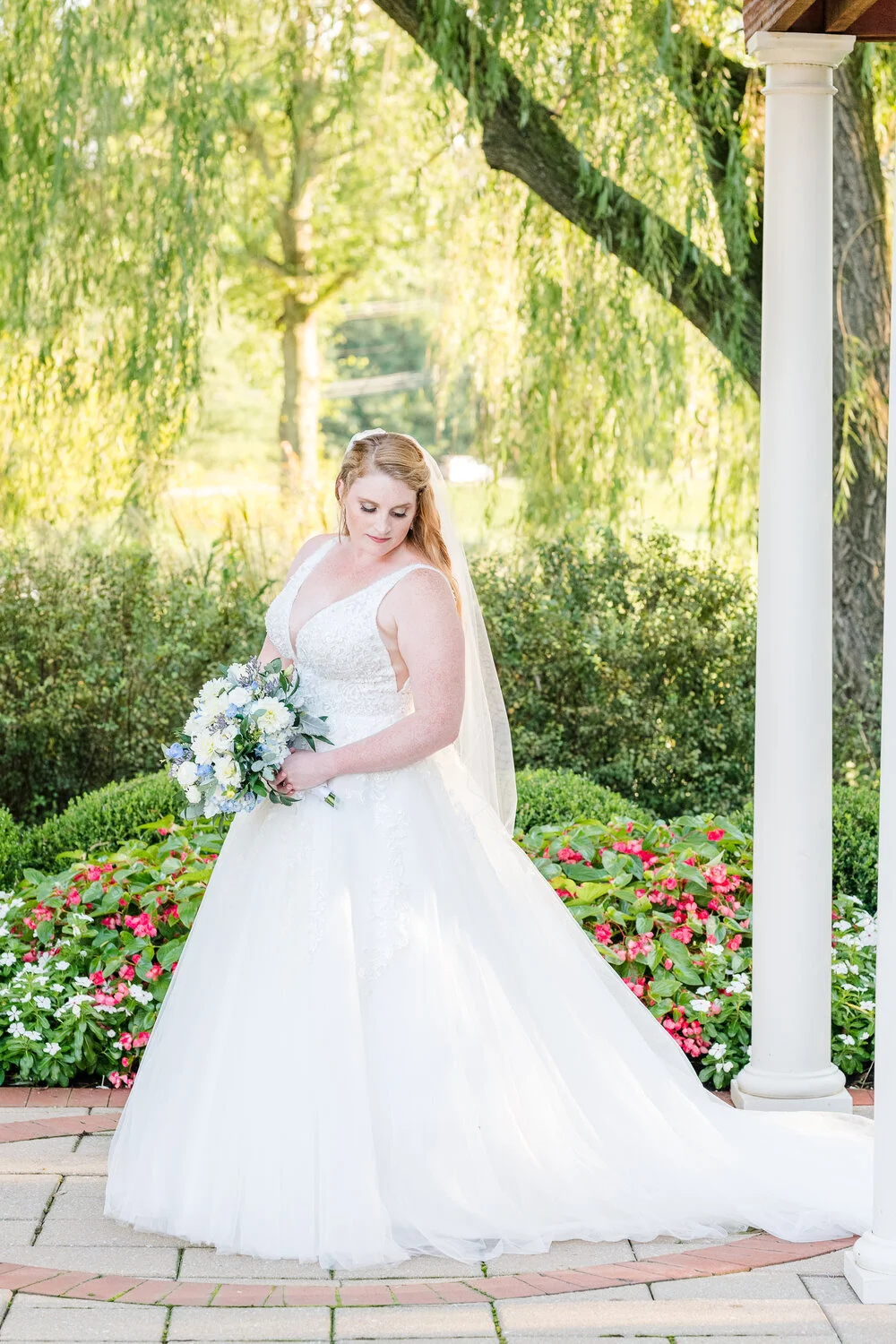 Floral Impressions Named Winner in WeddingWire Couples' Choice Awards