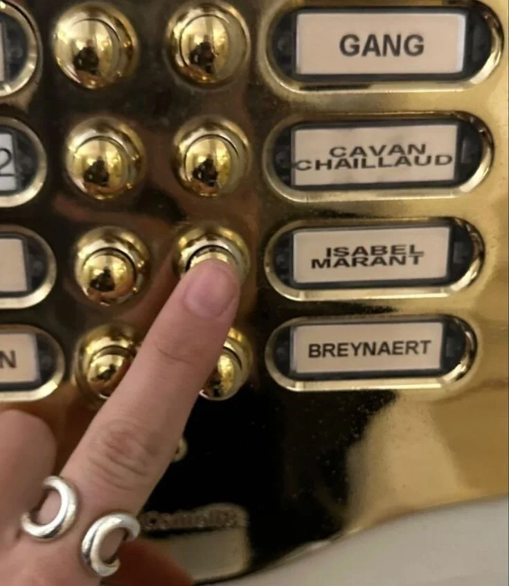 1E65AEF5-100C-4A1E-B293-CF8B79C9B925