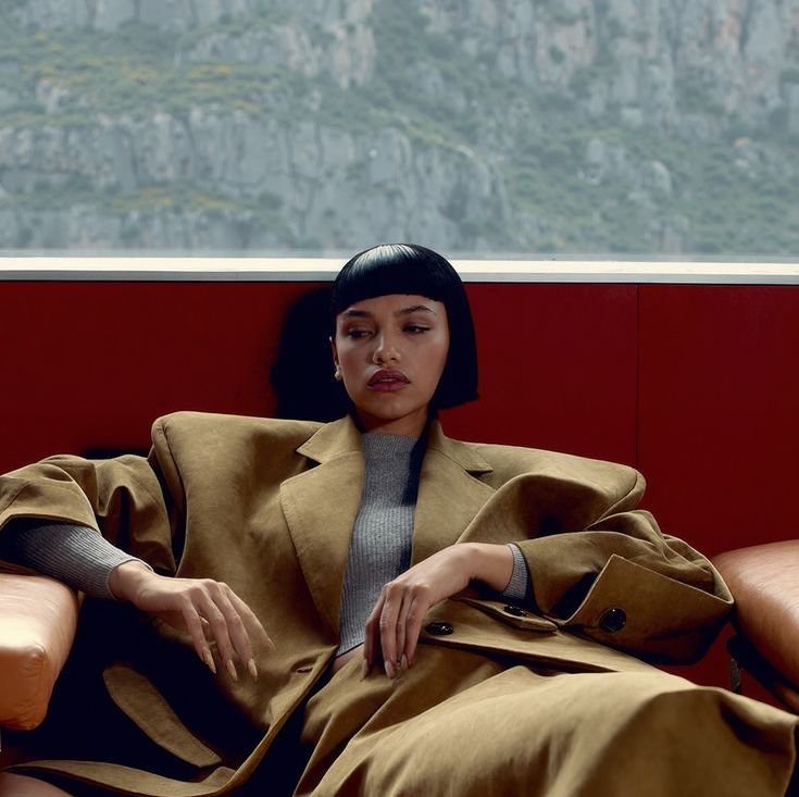 Business Structure + The Art Effect: The Magnetic Formula Behind Every Luxury Brand That Sells