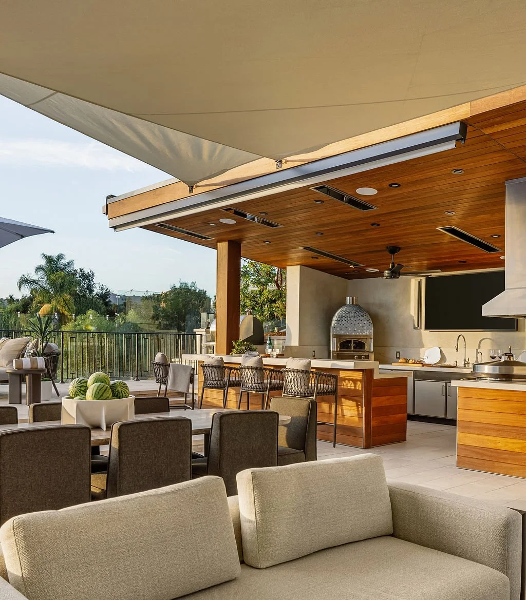 Outdoor lounge and dining area