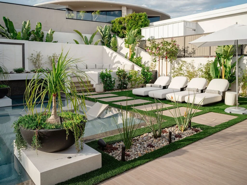 Outdoor luxurious pool with seating