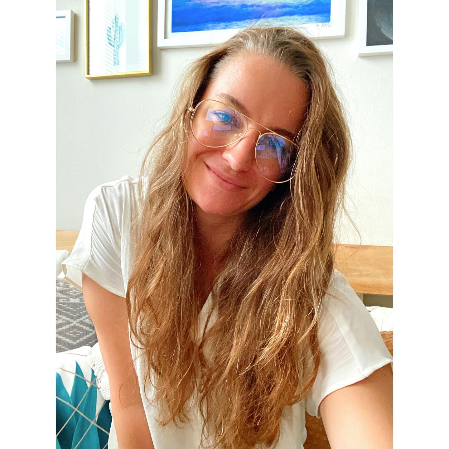 Blue light glasses&hellip;but make it sexy 🤓🔥 #werkwerkwerkwerkwerk #makeitsexy #bluelightglasses