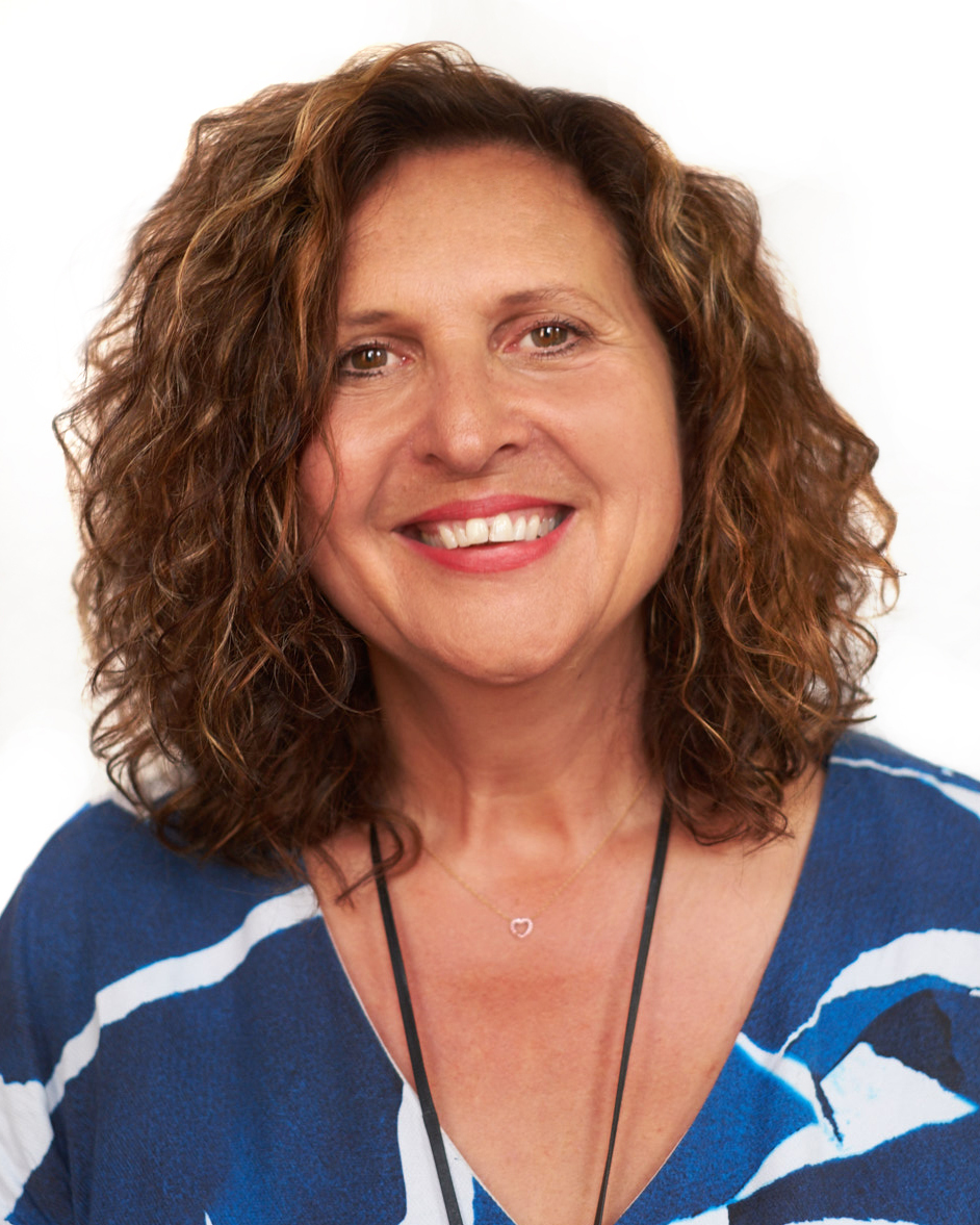 Eliz Latest Headshot copy.jpg
