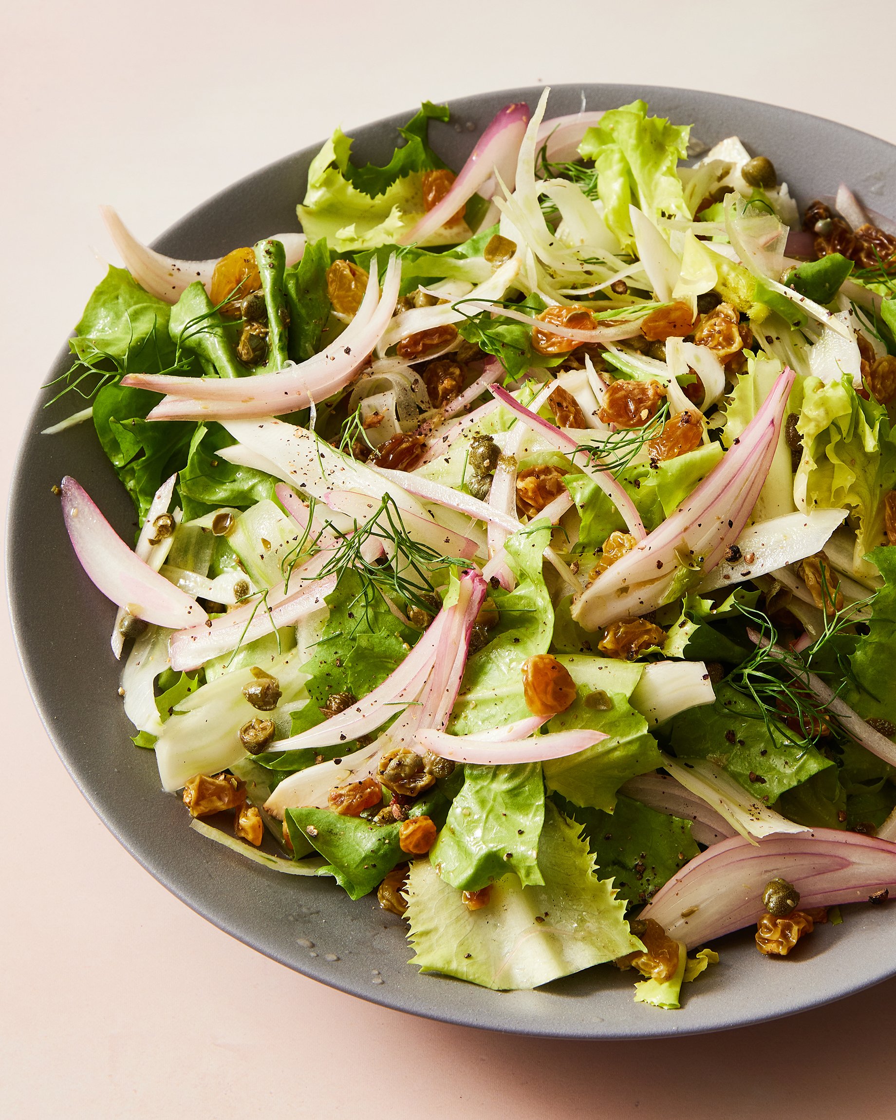 Escarole_and_Fennel_Salad_with_Capers_and_Golden_Raisins_0654.jpg