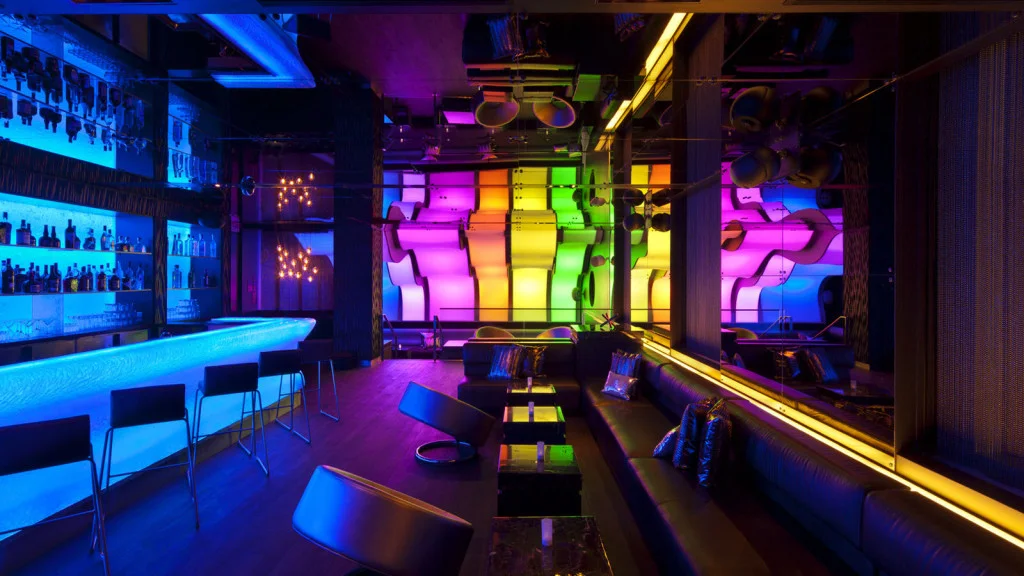 w-montreal-hotel-wunderbar-lounge-1024x576.jpg