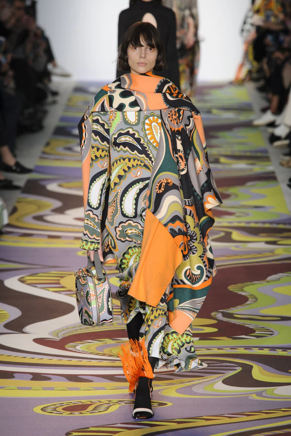 Emilio+Pucci+Fall+2017+kqDRYkY1fW_x.jpg
