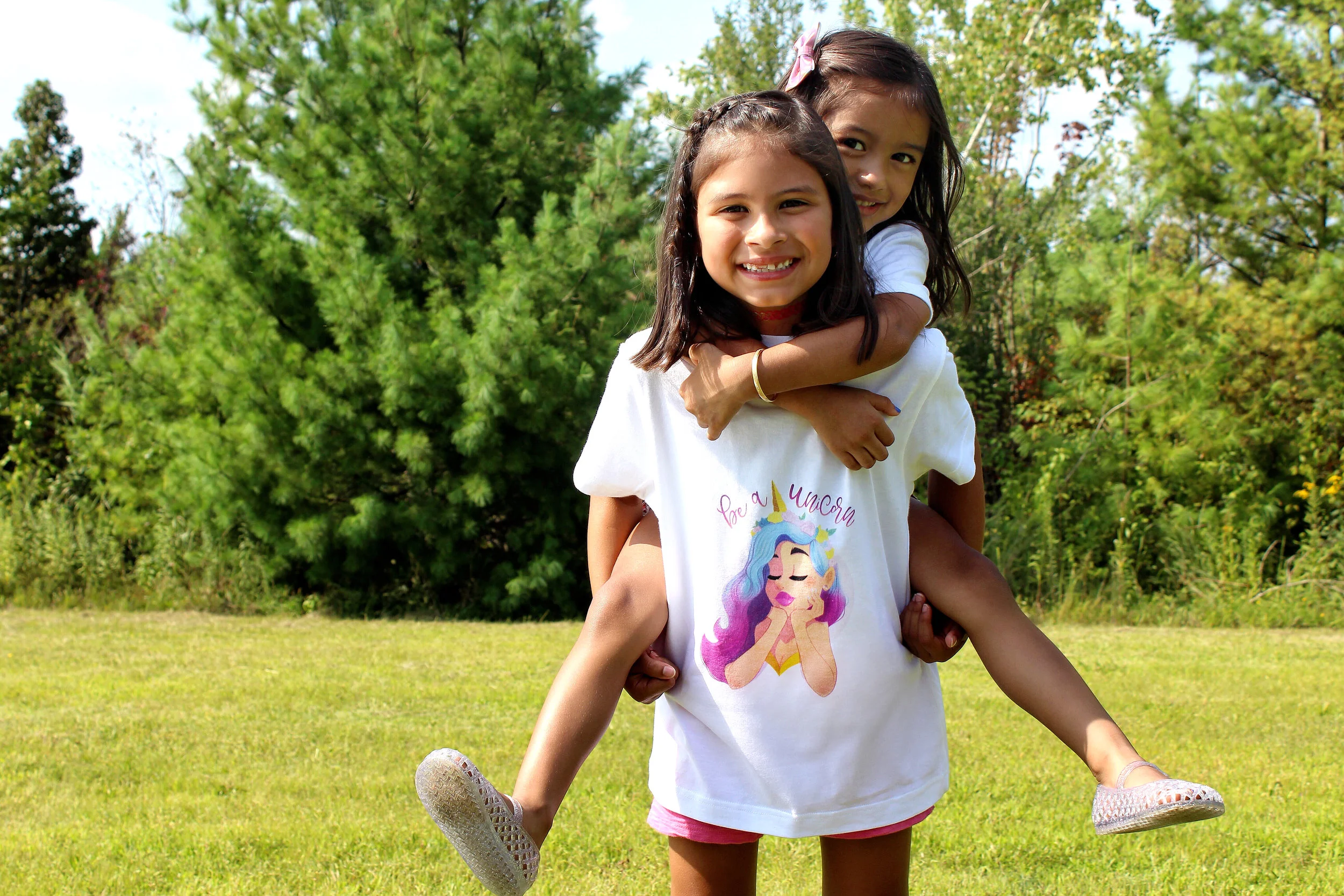 Girls_Together_PiggyBack_2.jpg
