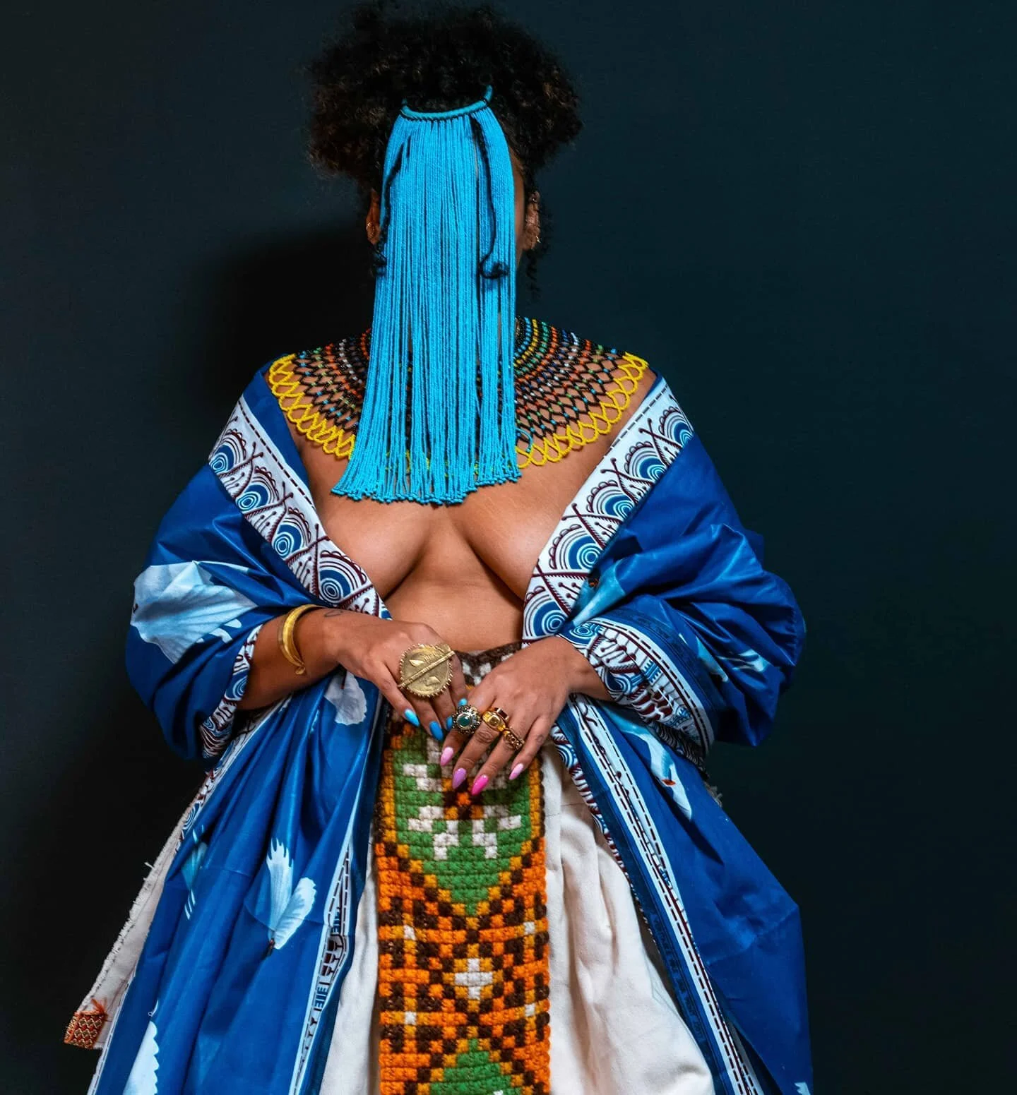 a visual conversation on Identity politics  with the fabulous @gisellafrancisca
.
.
.
.
.
.
.
.
.
.
.
.
#Msrafiki 
#femalephotographer #africancontemporaryart #portrait&nbsp; #artphotography  #Africanart #visualsoflife #africanartist  #ankara #Contem