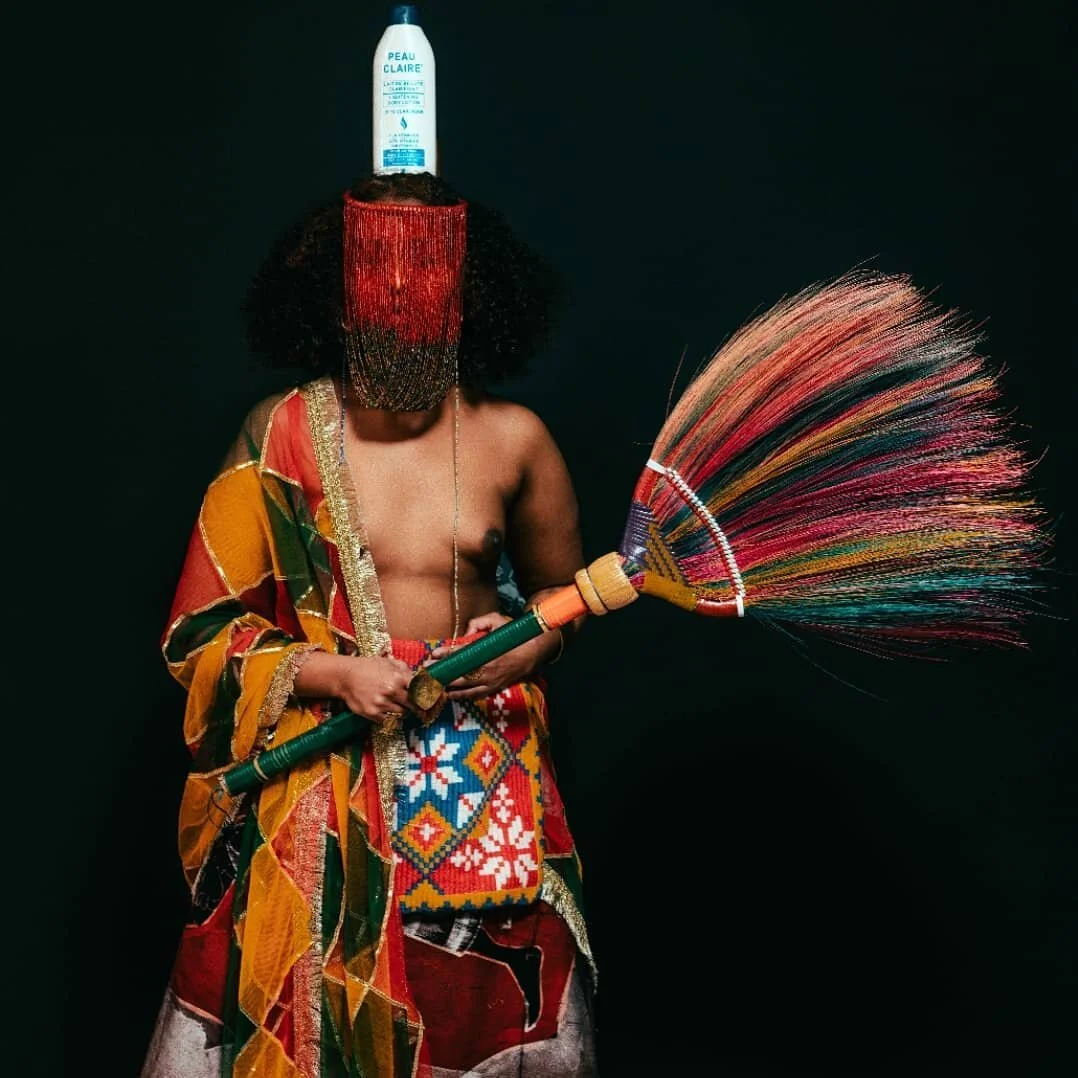 a visual conversation on Identity Politics  with miss Fatouma @nomadstales 🌟
.
.
.
.
.
.
.
.
.
.
.
.
#Msrafiki 
#femalephotographer #africancontemporaryart #portrait&nbsp; #artphotography  #Africanart #visualsoflife #africanartist  #ankara #Contempo