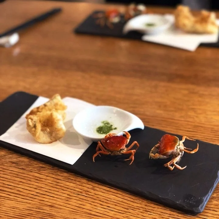 Super-Hiro's-Omakase-Walking-Crabs.jpg