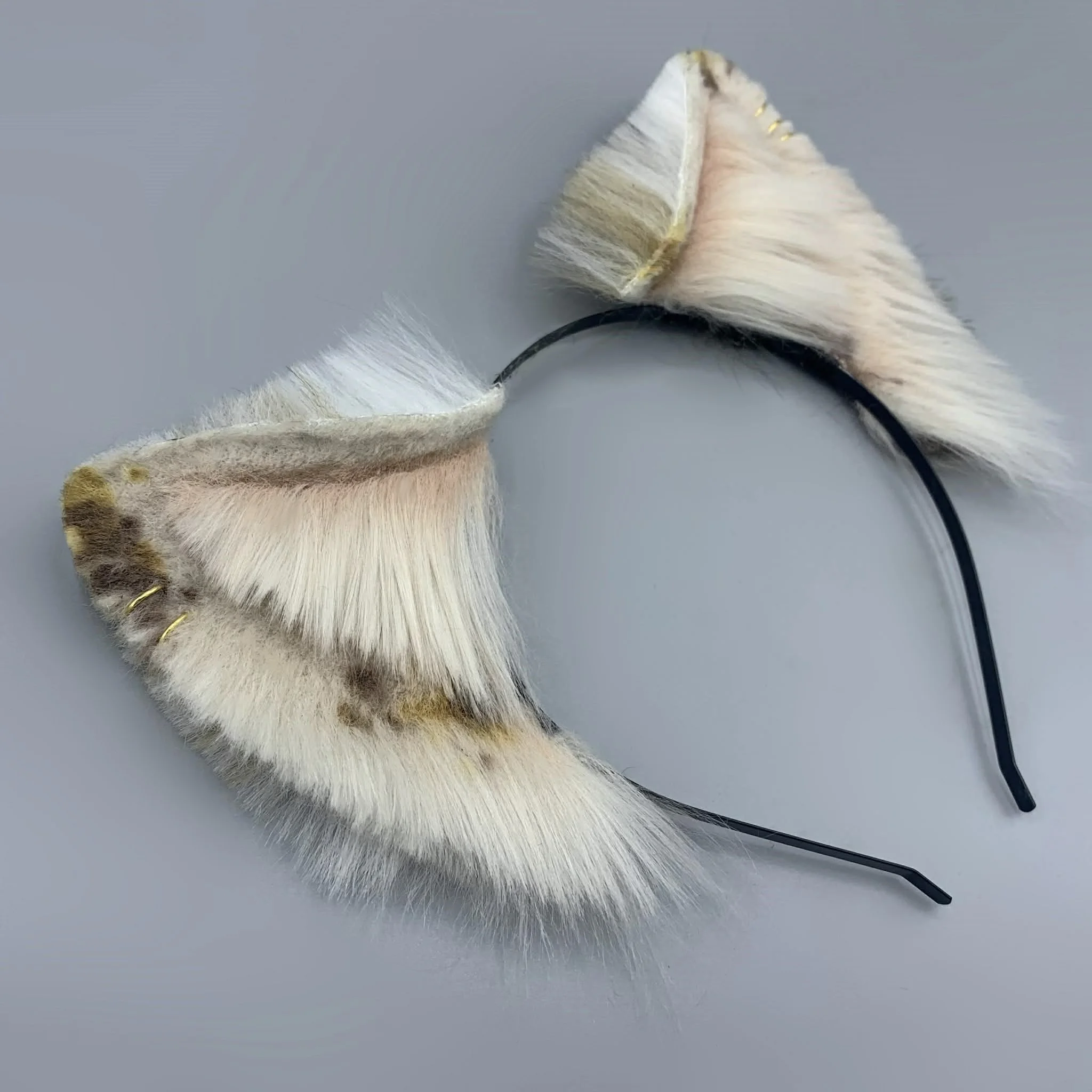 blonde calico wolf (4).jpg