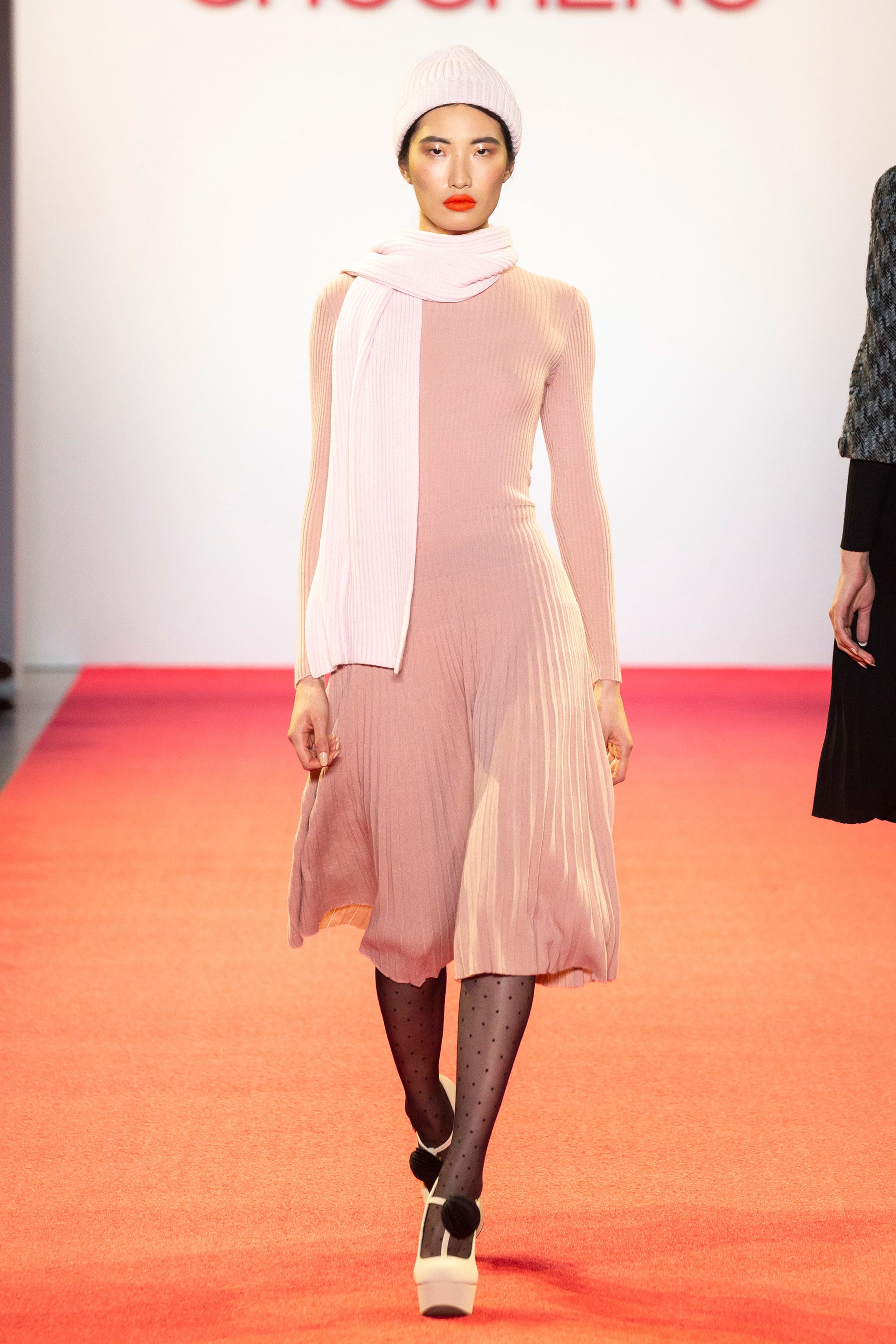 00008-Chocheng-Fall-2019-Ready-To-Wear.jpg