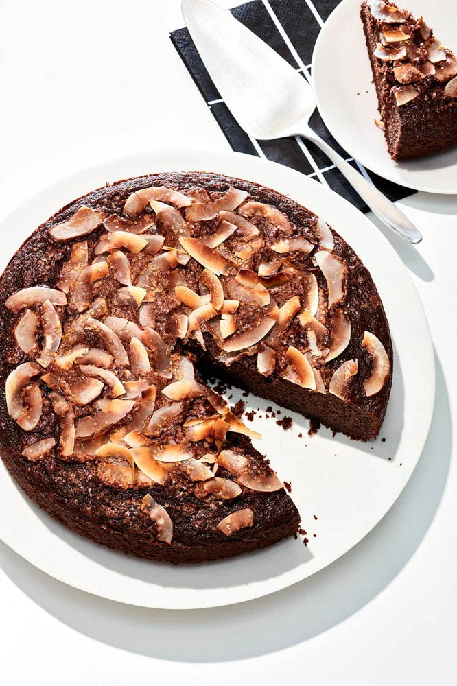 02_AlisonRoman_ChocolateCake.jpg