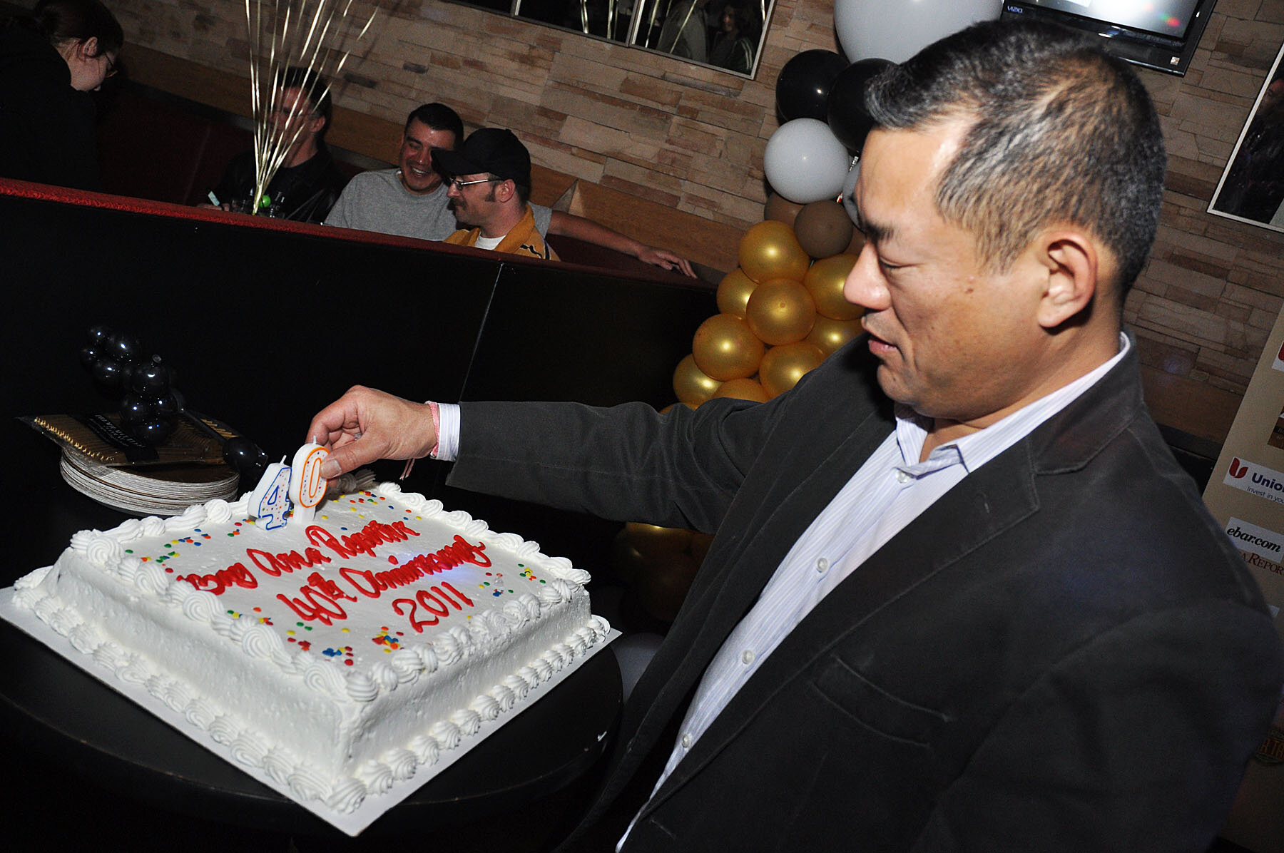  Mike Yamashita cutting a cake to celebrate the B.A.R.’s 40th Anniversary, April 9, 2011; photograph by and courtesy of Rick Gerharter. 