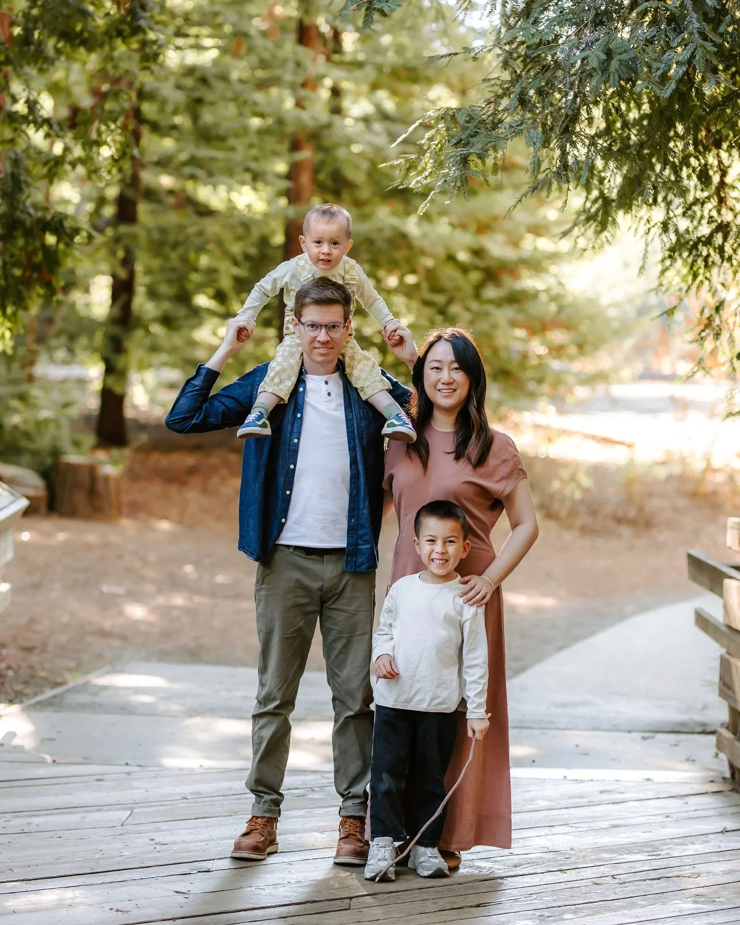 Dear friends and clients, 
I am so thankful for your love and support this year as I celebrate my 7th year as a tattoo artist 🥳 Our boys turned 4 and 2! We wish you all a wonderful holiday and a joyful new year ahead! 💝💫 Feather brows always💕