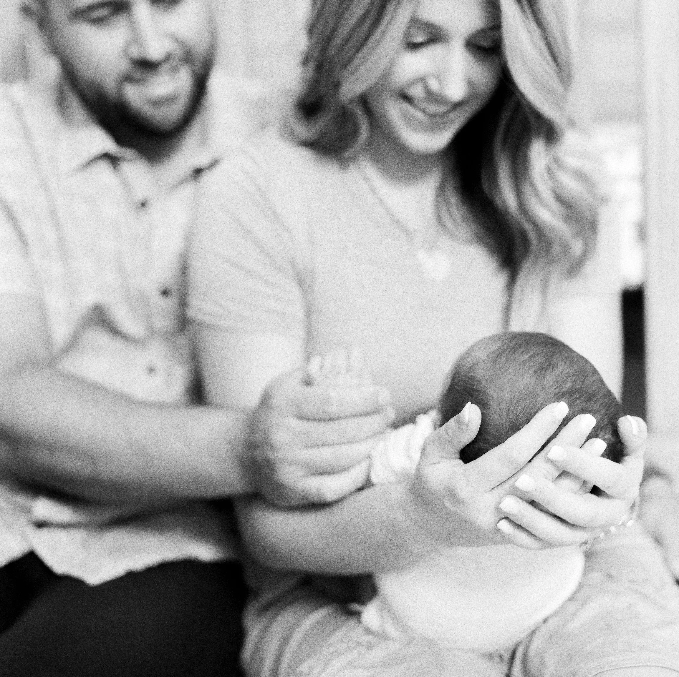 120Roseville-Lifestyle-Newborn-Photographer (118 of).jpg