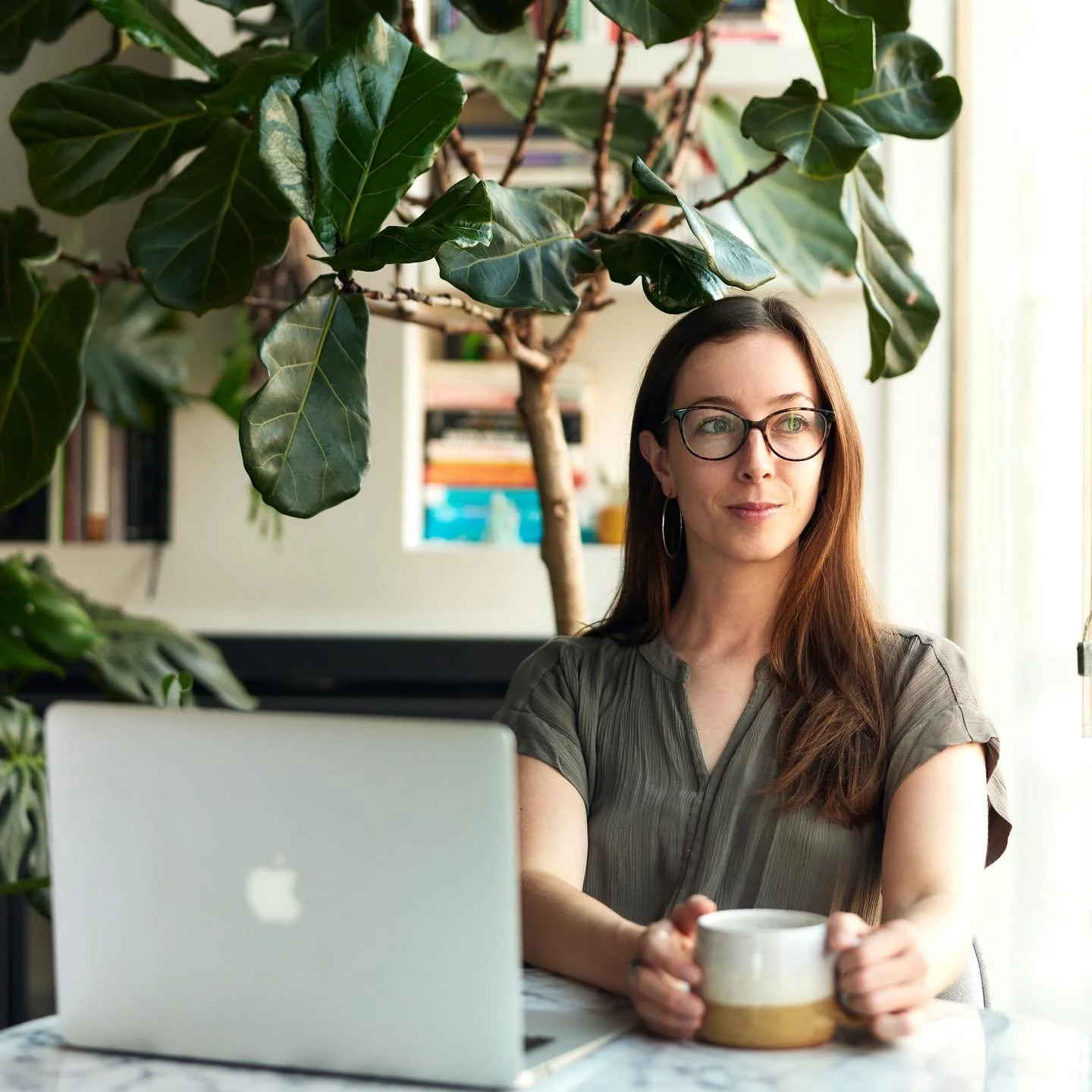 Have you heard that you have to follow a &ldquo;hormone balancing diet&rdquo; to support your hormone health?
❔❔❔
This is actually a very common misconception that I hear in my practice, and the end result is often stress about food, and unnecessary 