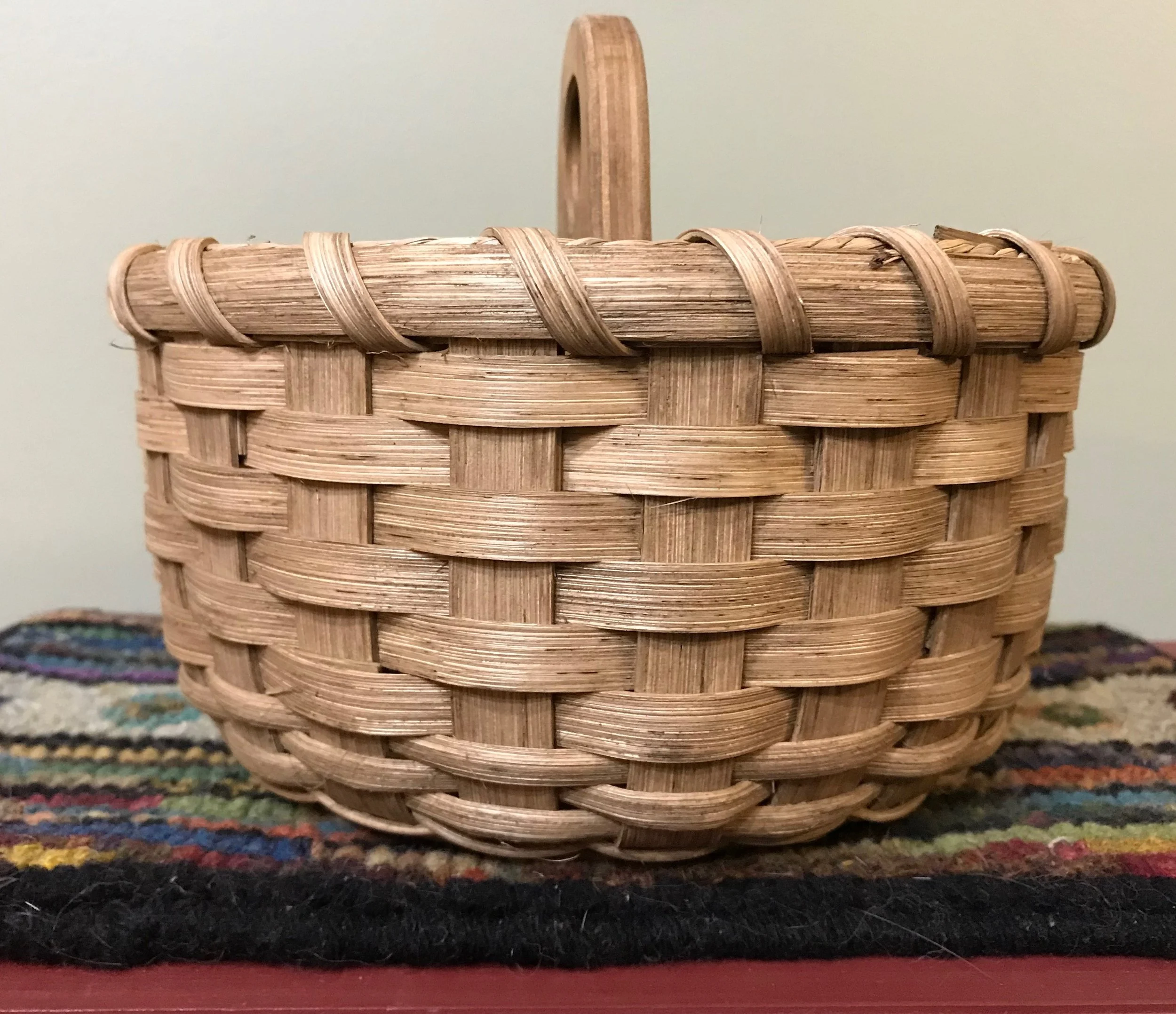 Round Small Rug Hooking Basket