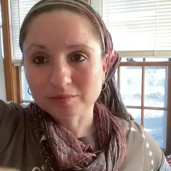 However you may be walking into Passover this year, know that you are with us around our SVIVAH seder table💕

Download this beautiful collection of conversation prompts created by R&rsquo; Dalia Davis. We&rsquo;d love to hear about the special conve