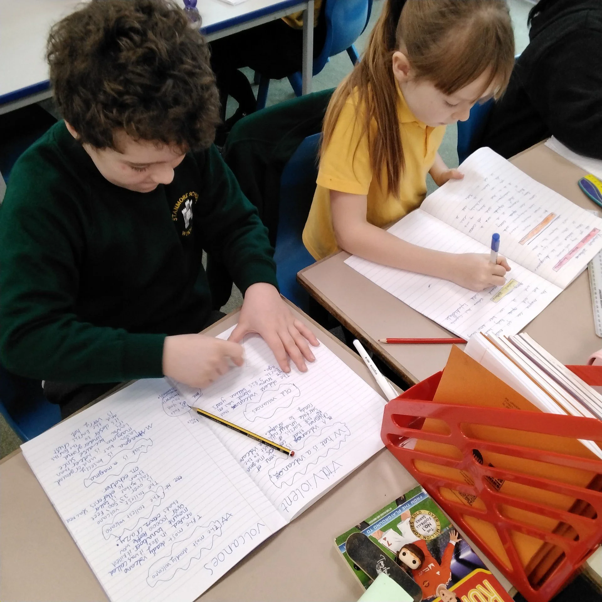 English volcanoes information speread 2.jpg