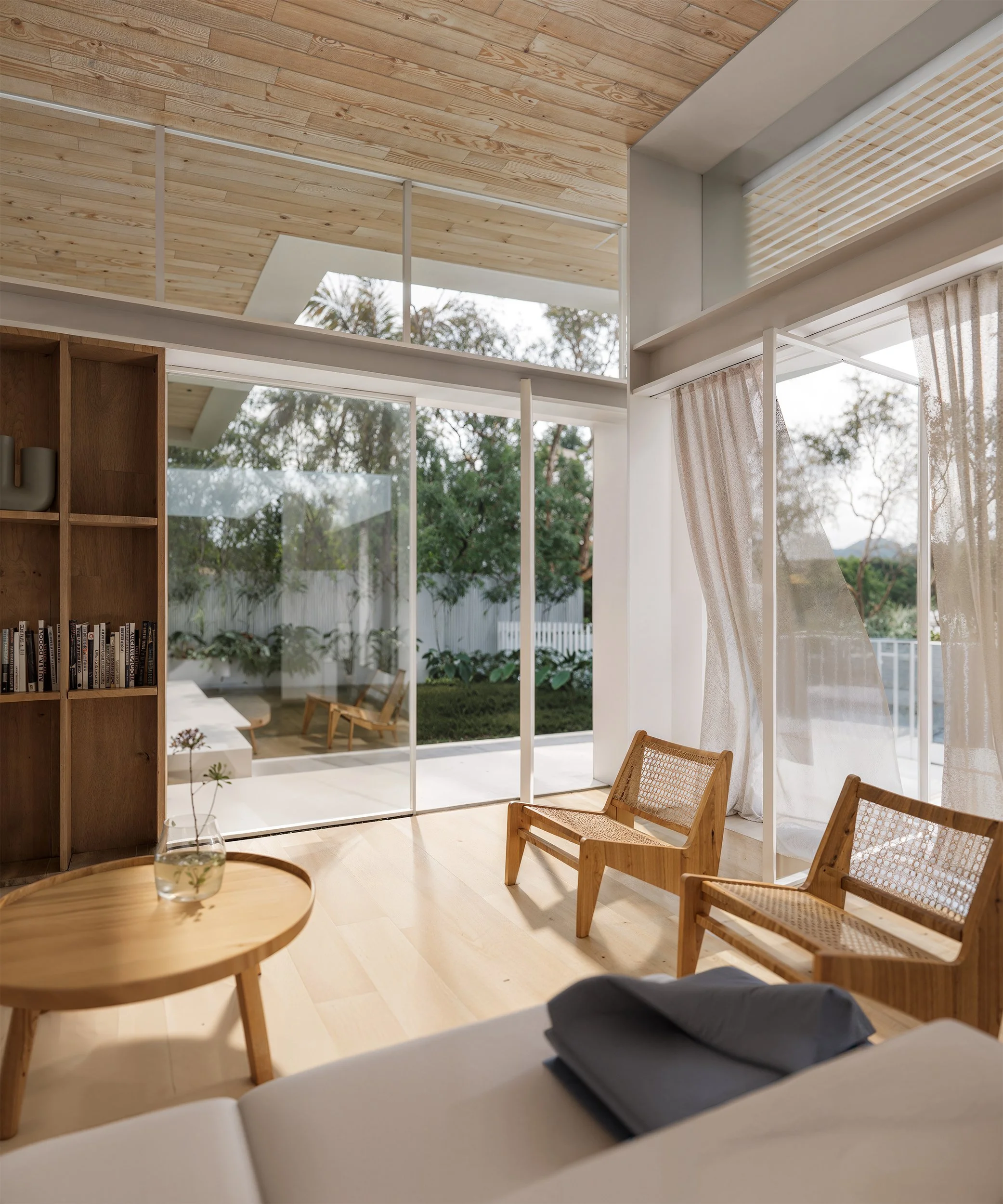 251203_INTERNAL LIVING CNR_2083x2500_WEBSITE.jpg