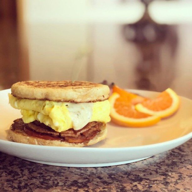 A fan favorite!
The 33 Muffin

2 eggs, crispy pork roll, fontina cheese, tomato jam, house-made english muffin

See you today between 9-3:00!