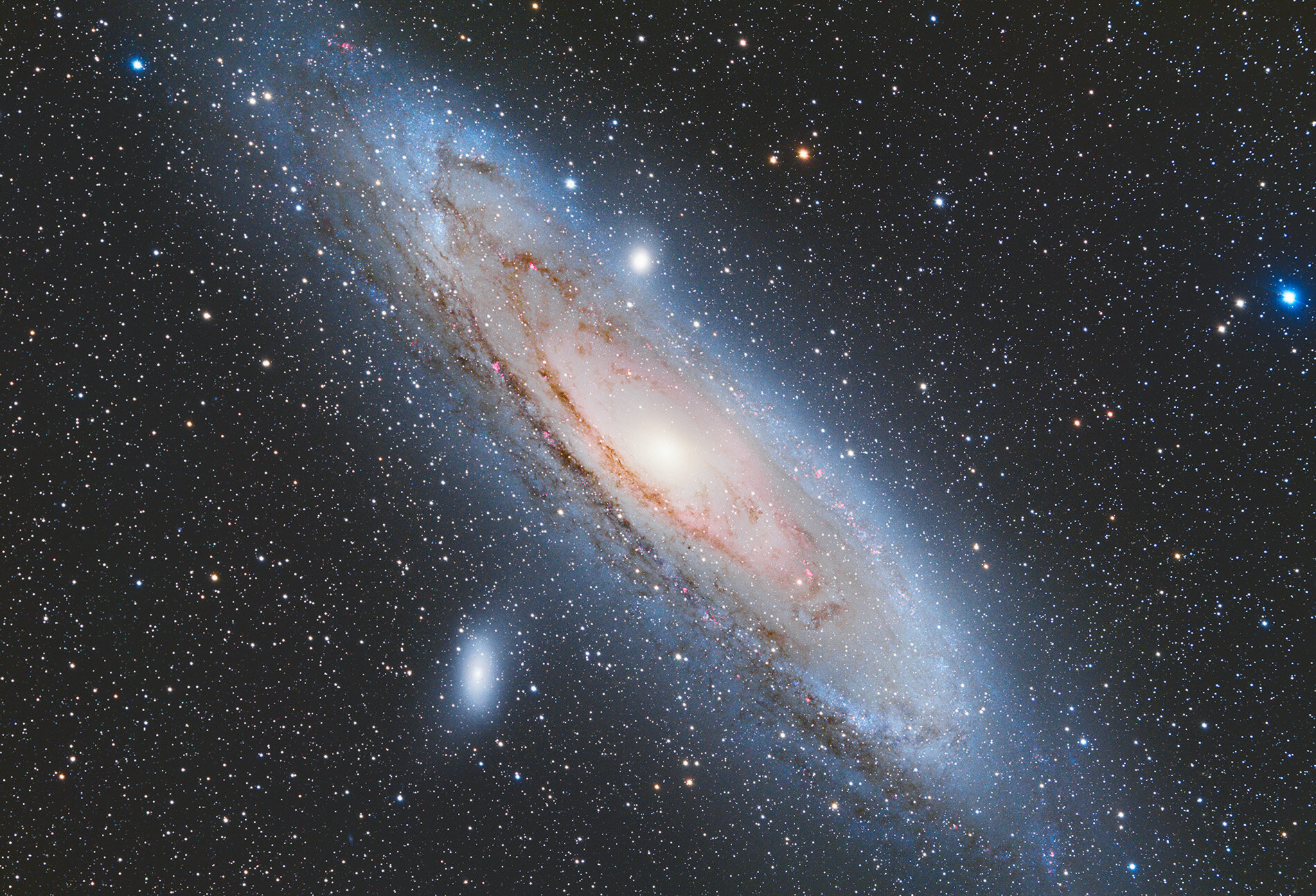 The Great Andromeda Galaxy from Spruce Knob with RASA 8