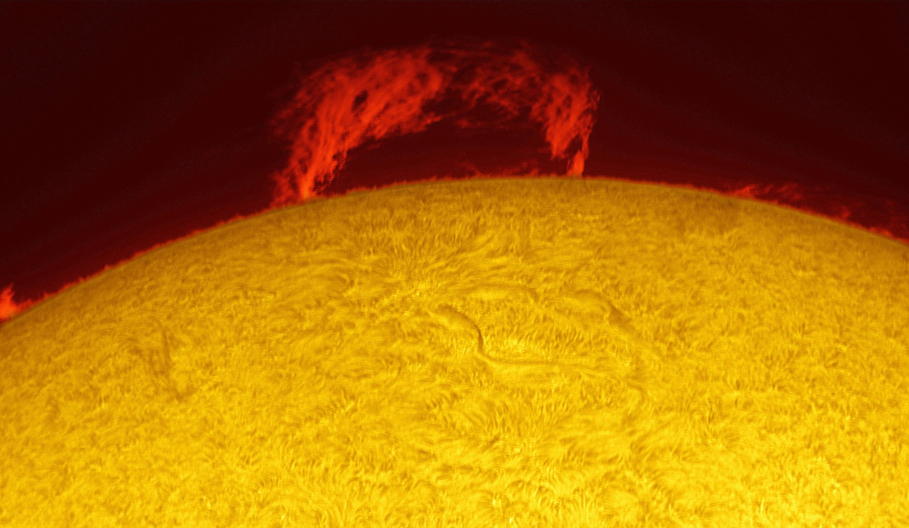 Beautiful Prominence Arc on August 3, 2022