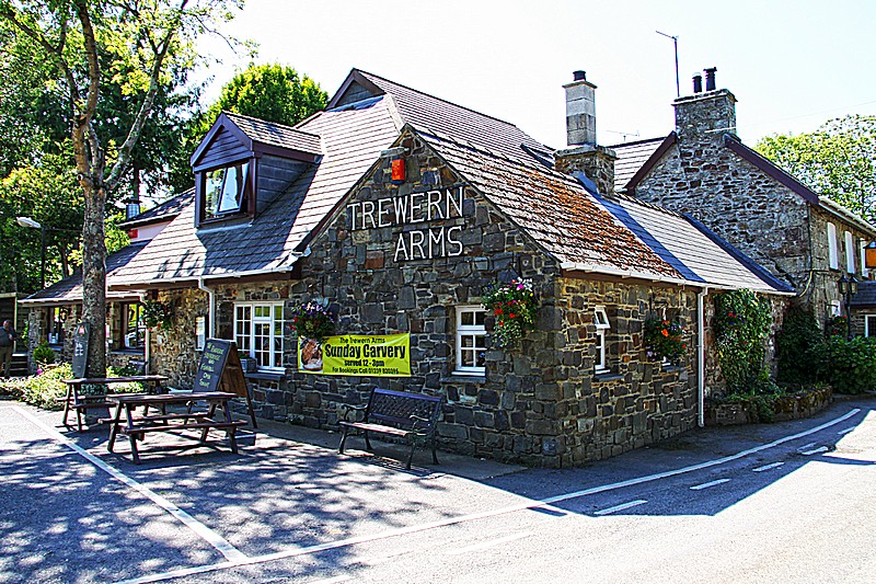 Nevern's pub: The Trewern Arms