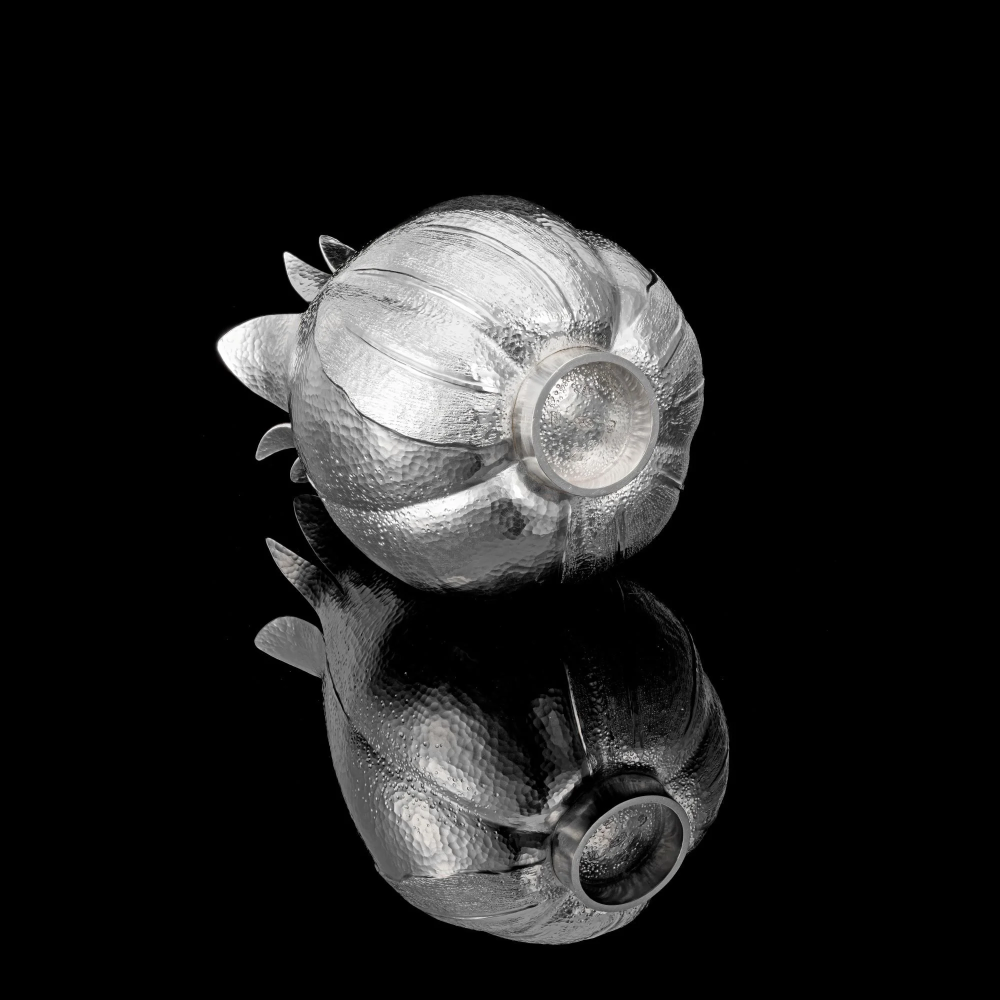‘Silene II’ Britannia Silver Vase 07 - Abigail Brown low res.jpg
