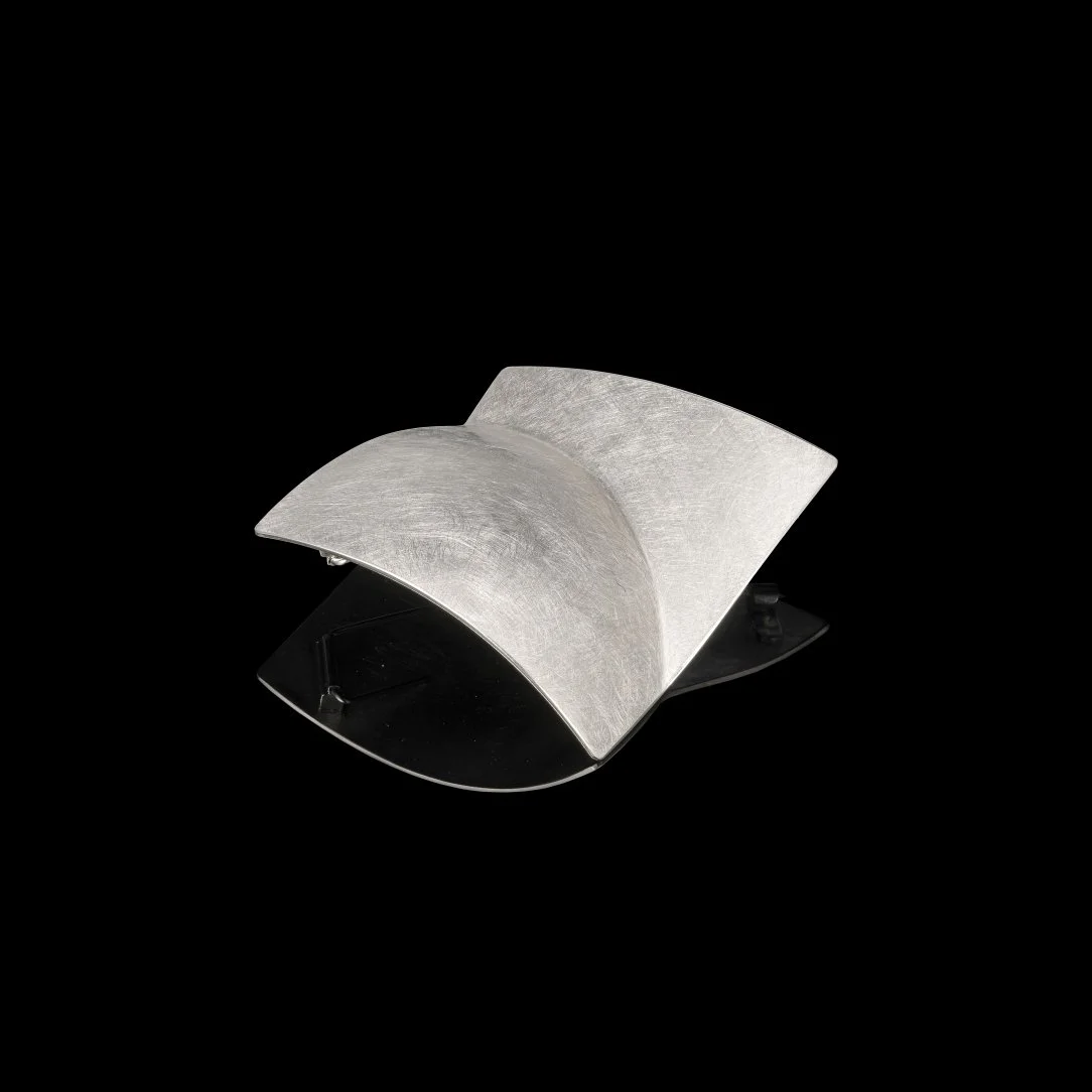 ‘Valley’ Fold Brooch - Abigail Brown ii low res.jpg
