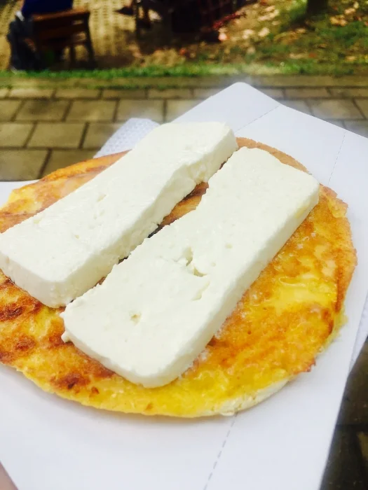 Arepa de choclo con queso from Arepas Josefinas-Photo by Amanda draper