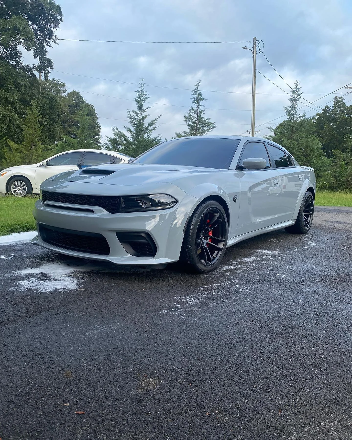 SRT weekend ready. 👊🏼

.
.
.
.
_________________________________________________
#detailing #auto #autodetailing #gloss #shine #alabama #car #wheel #clean #details #motivation #detail #detailersofinstagram #detailingdaily #hustle #wax #mobile #moto