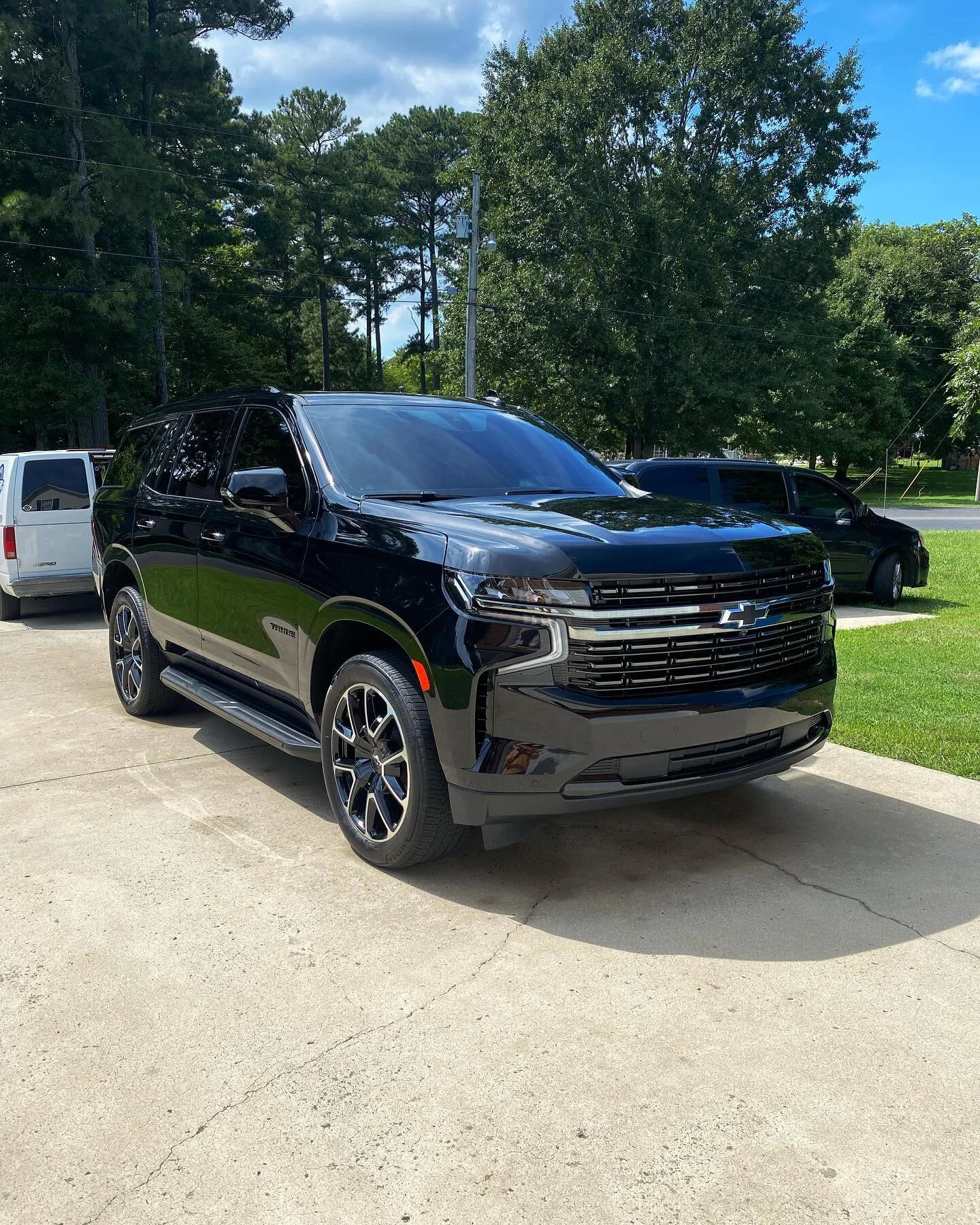 So clean. So fresh. 

.
.
.
.
_________________________________________________
#detailing #auto #autodetailing #gloss #shine #alabama #car #wheel #clean #details #motivation #detail #detailersofinstagram #detailingdaily #hustle #wax #mobile #motor #