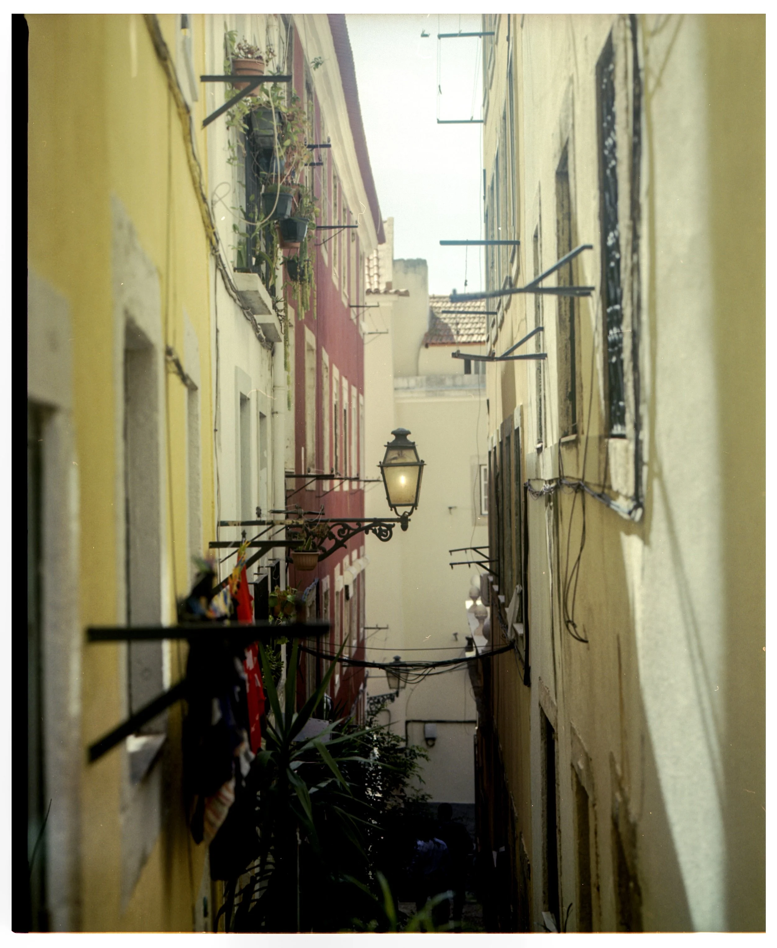 alleyway 2.jpg
