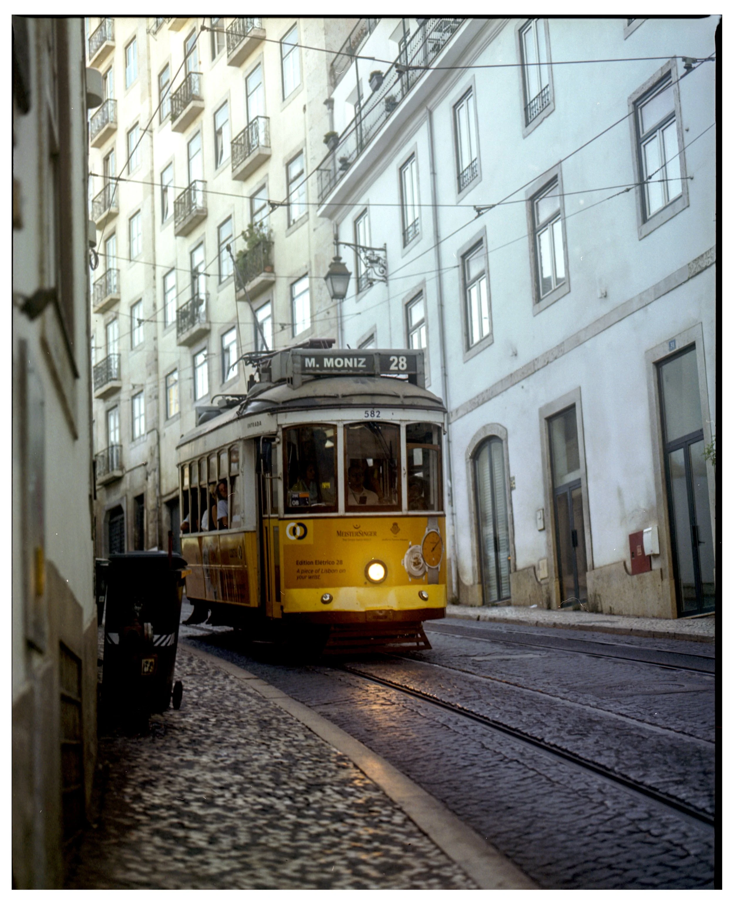 tram.jpg