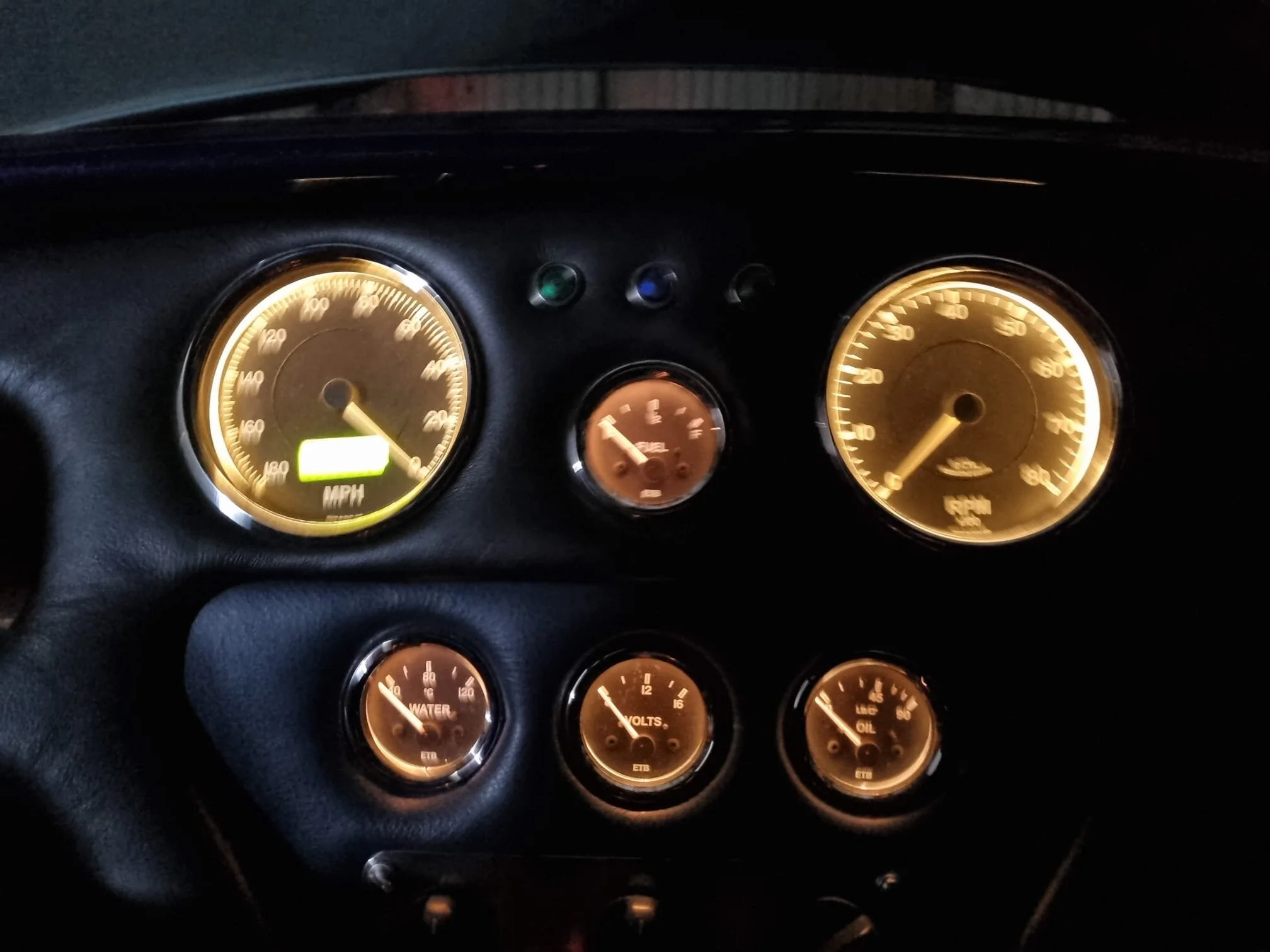 6FD92A34-DDCE-448C-9014-AD72A1C79391