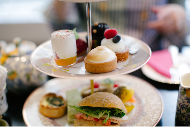 What's the difference between afternoon tea, cream tea and high tea?