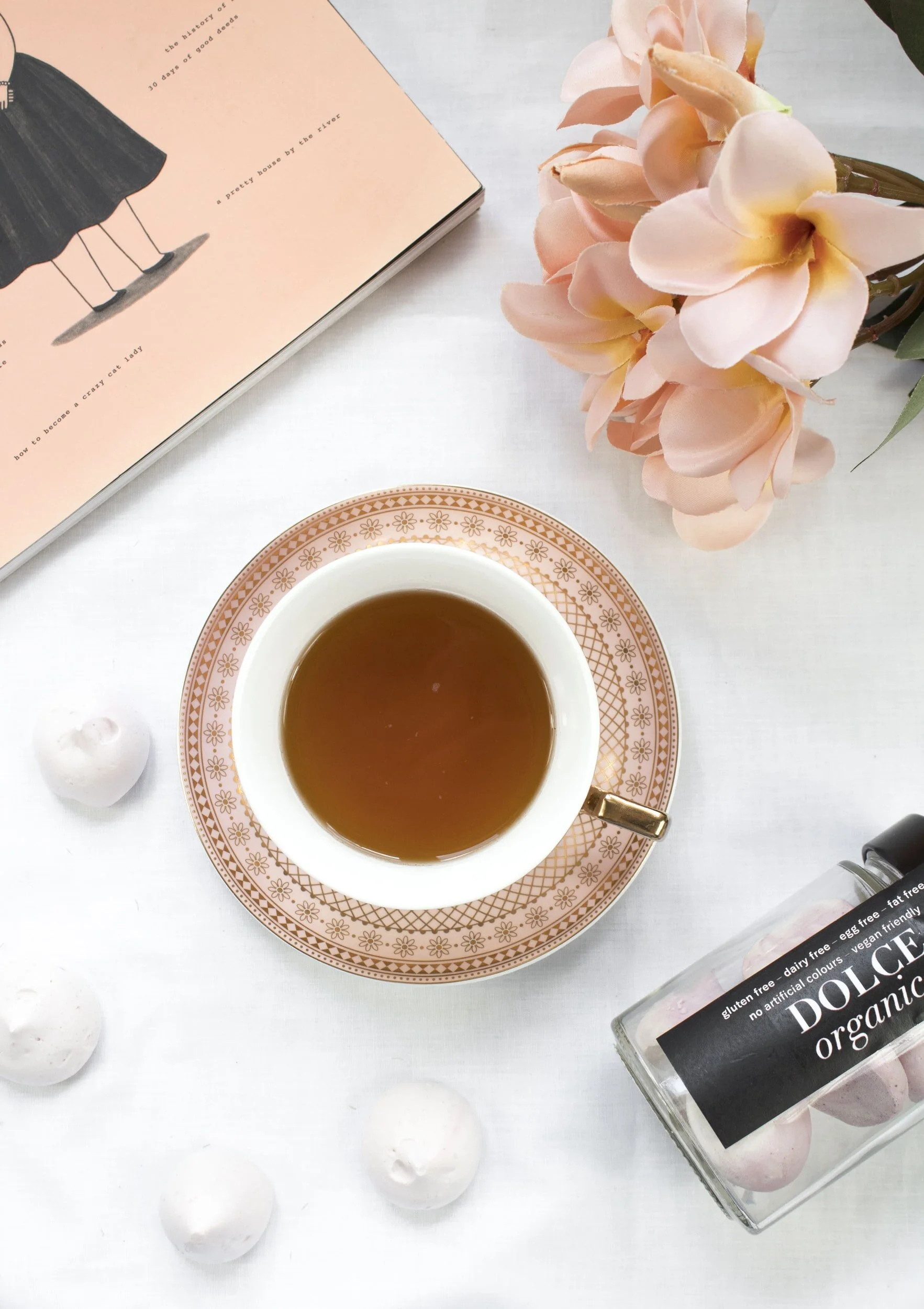 Top 8 etiquette tips when going for afternoon tea