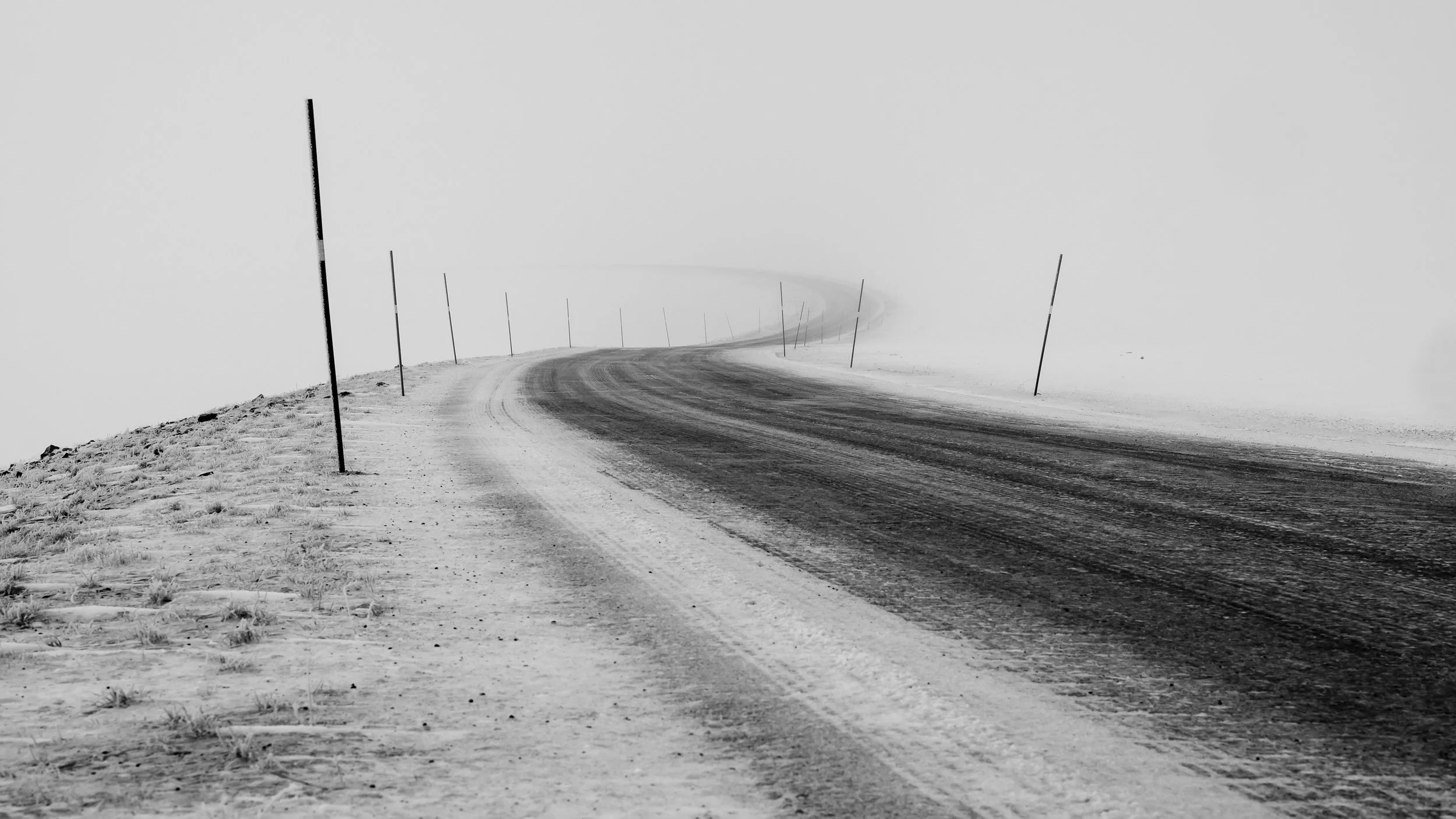 Road to Kongsfjord