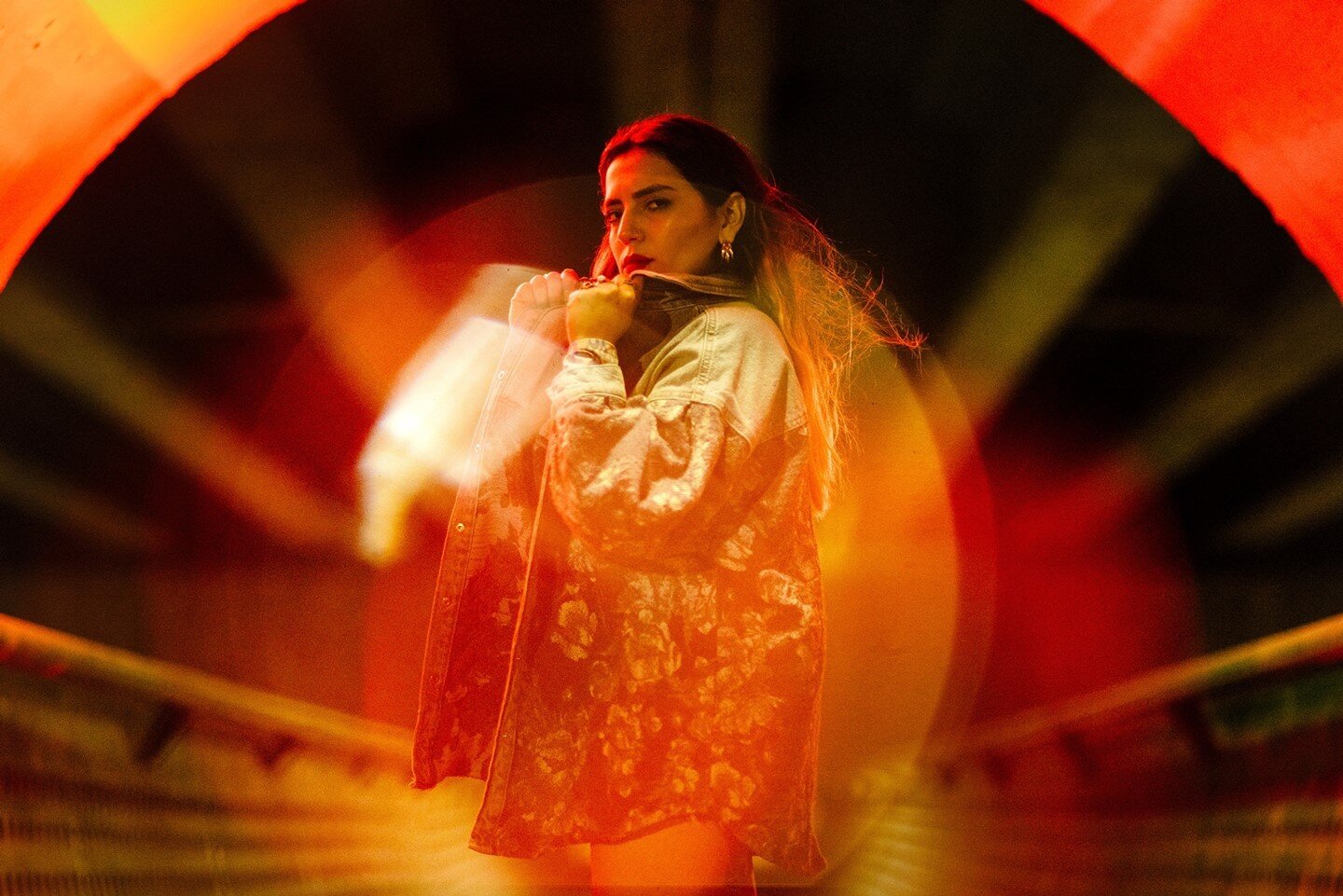 Sesion experimental de retrato 💥⁠
⁠
⁠
#portraitsbyjoe #retrato #portrait #spgg #nikonmexico