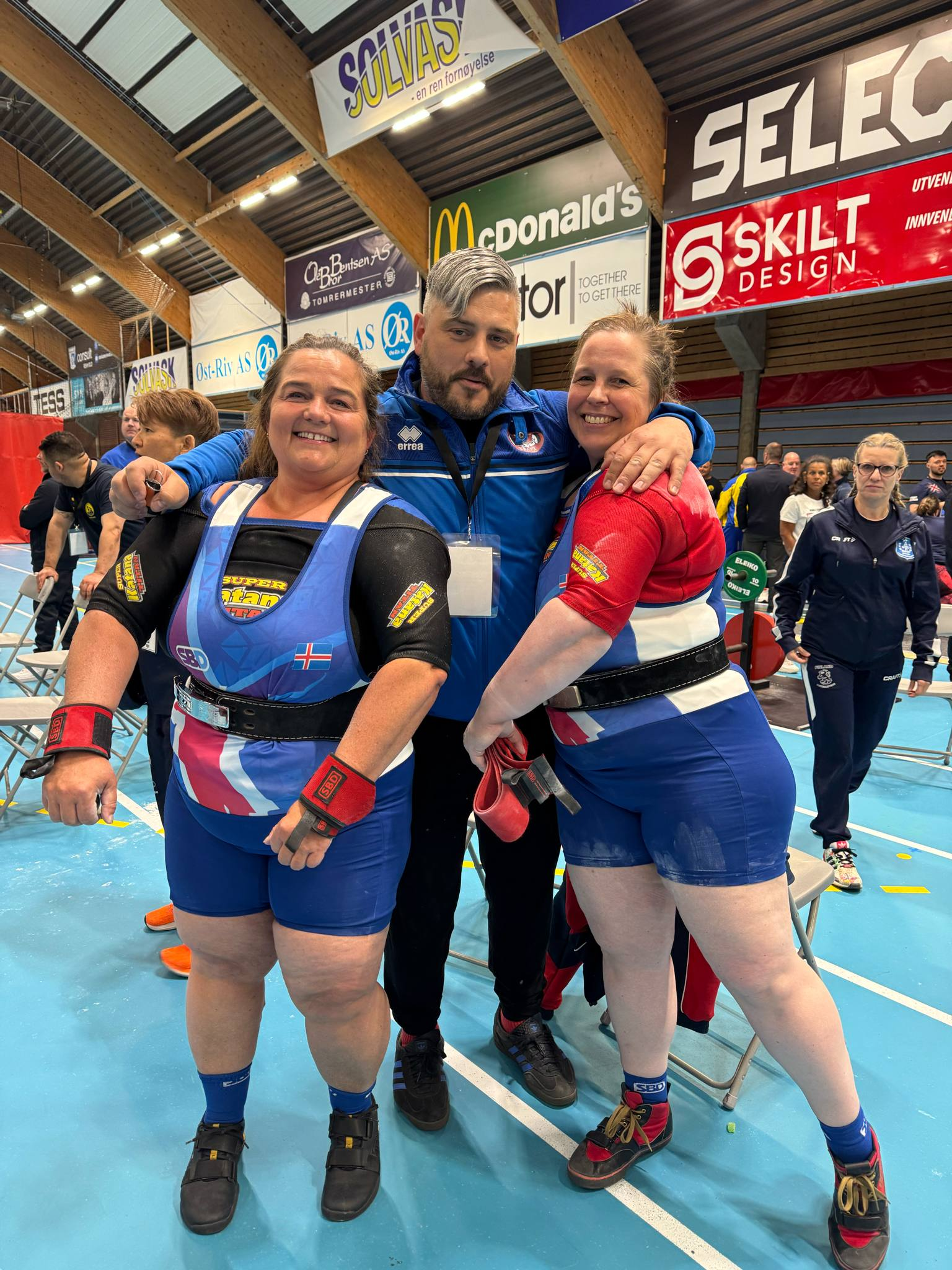 Laufey Agnars er heimsmeistari í bekkpressu með búnaði