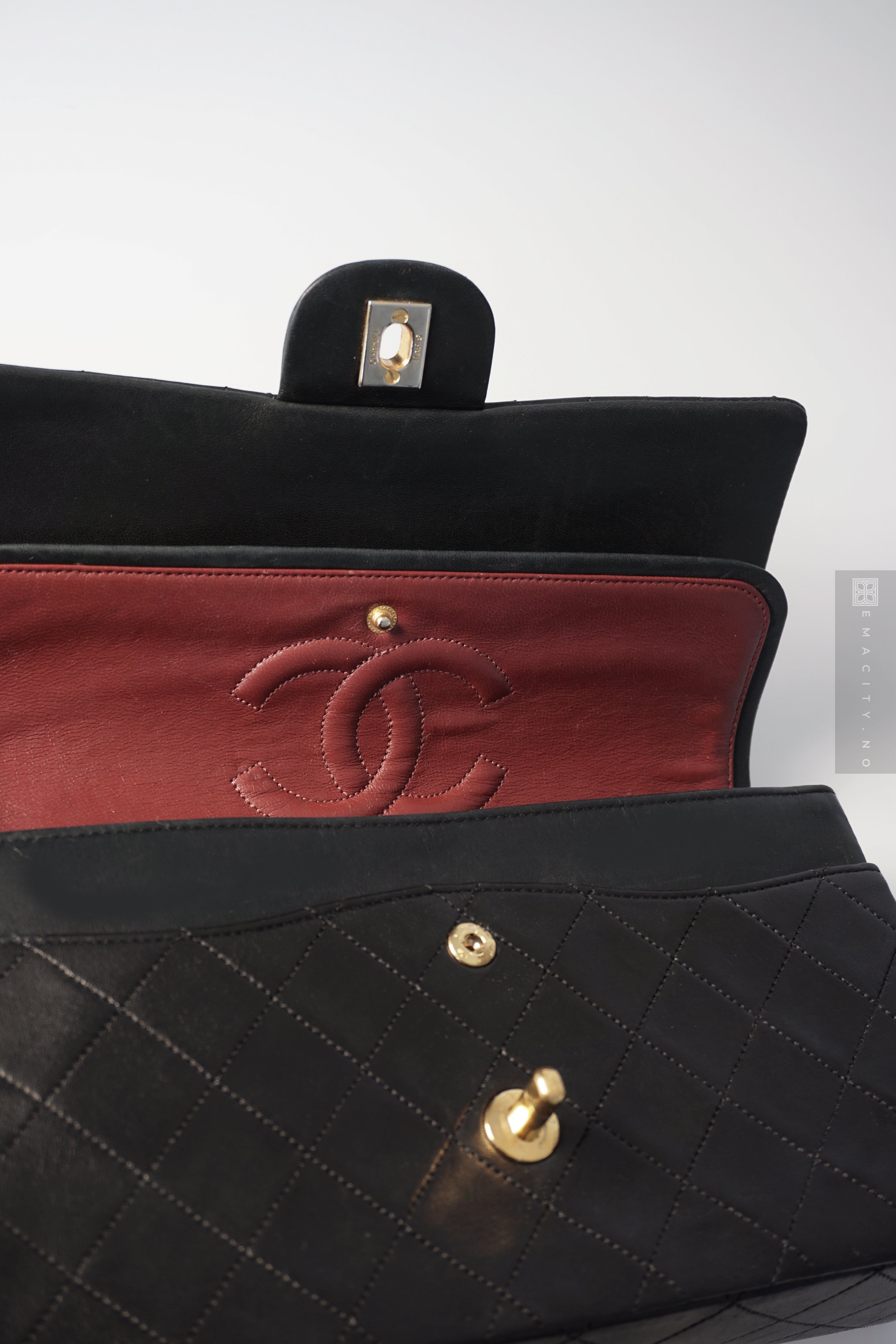 Chanel Medium Double Classic Flap, Svart (GHW)