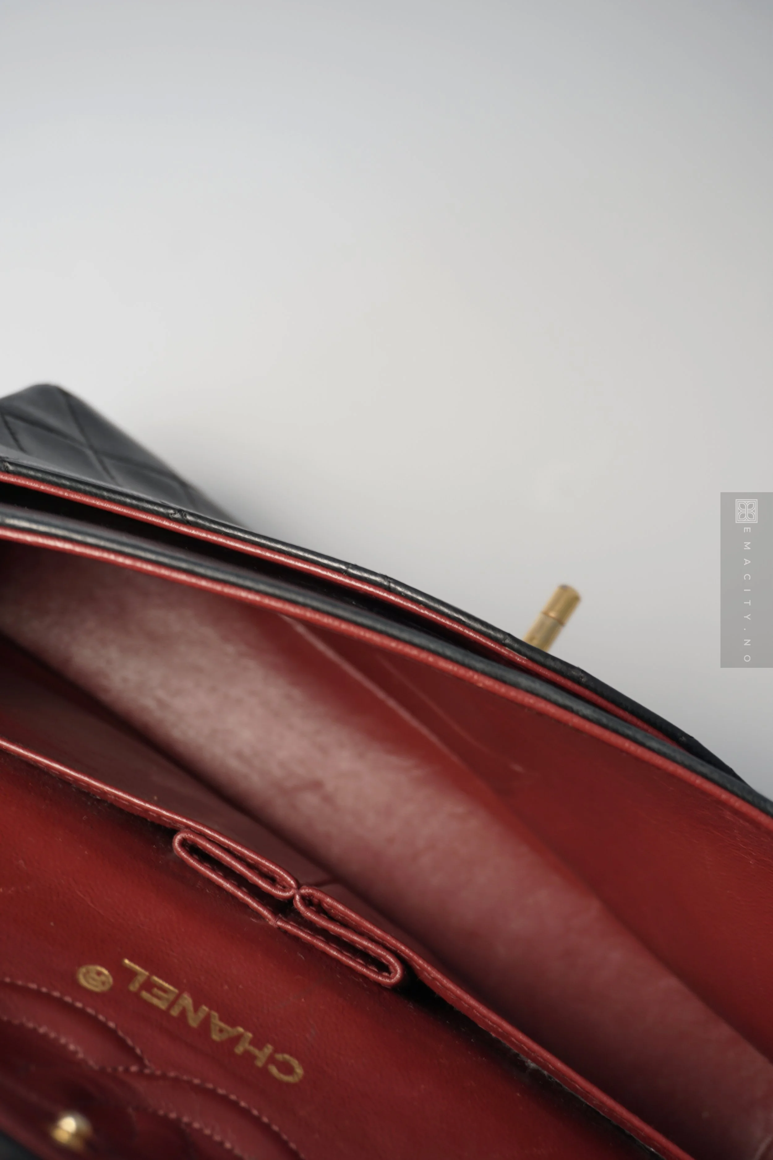 Chanel Medium Double Classic Flap, Svart (GHW)