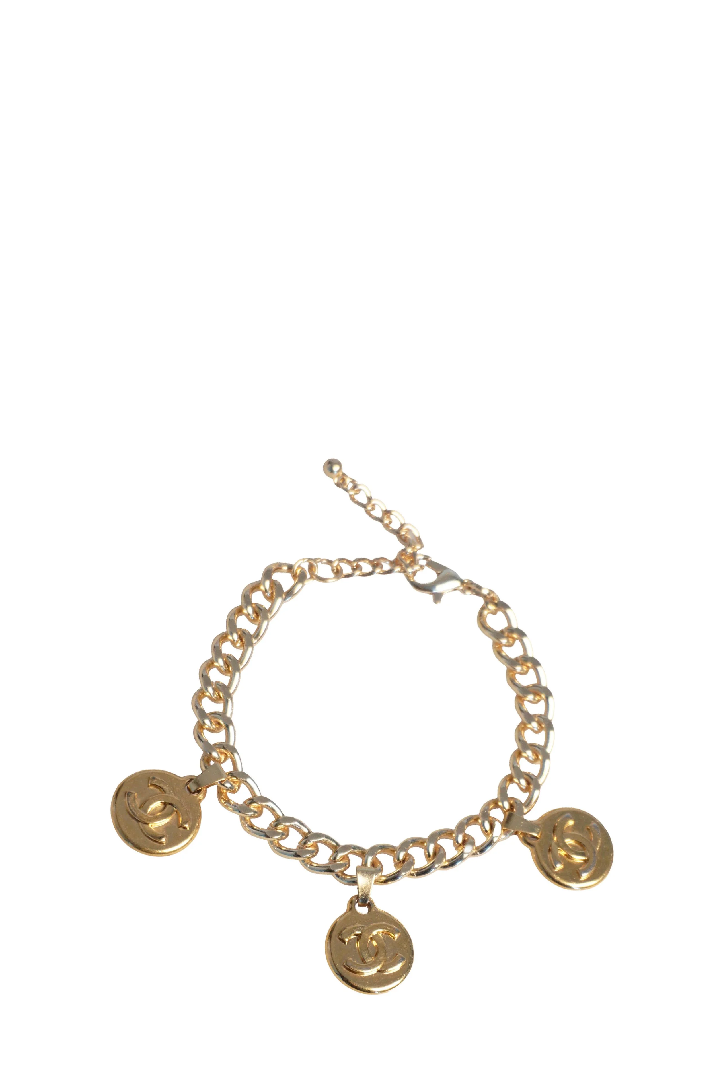 Chanel CC logo Charms armbånd, Gullfarget