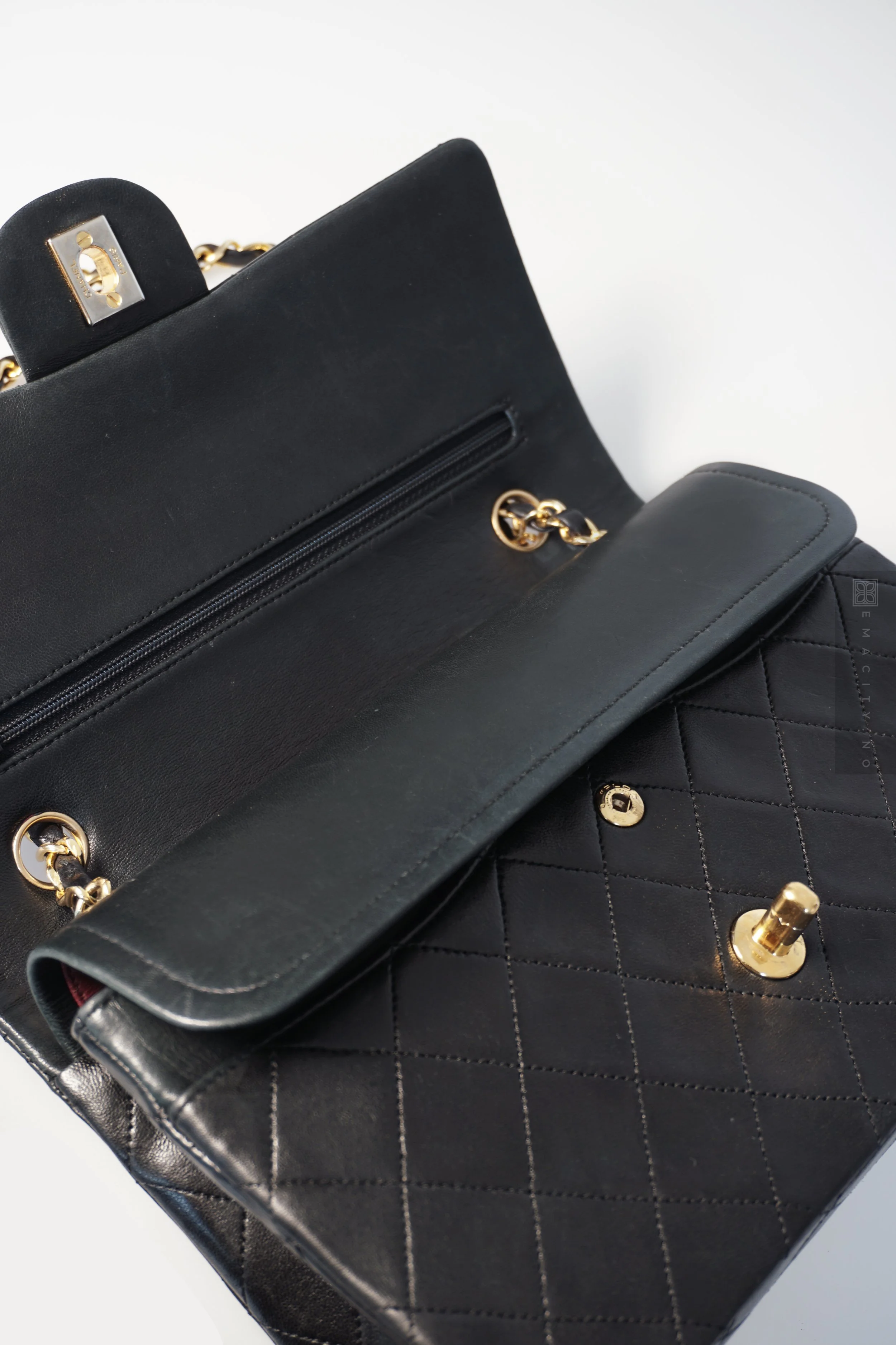 Chanel Medium Double Classic Flap, Svart (GHW)