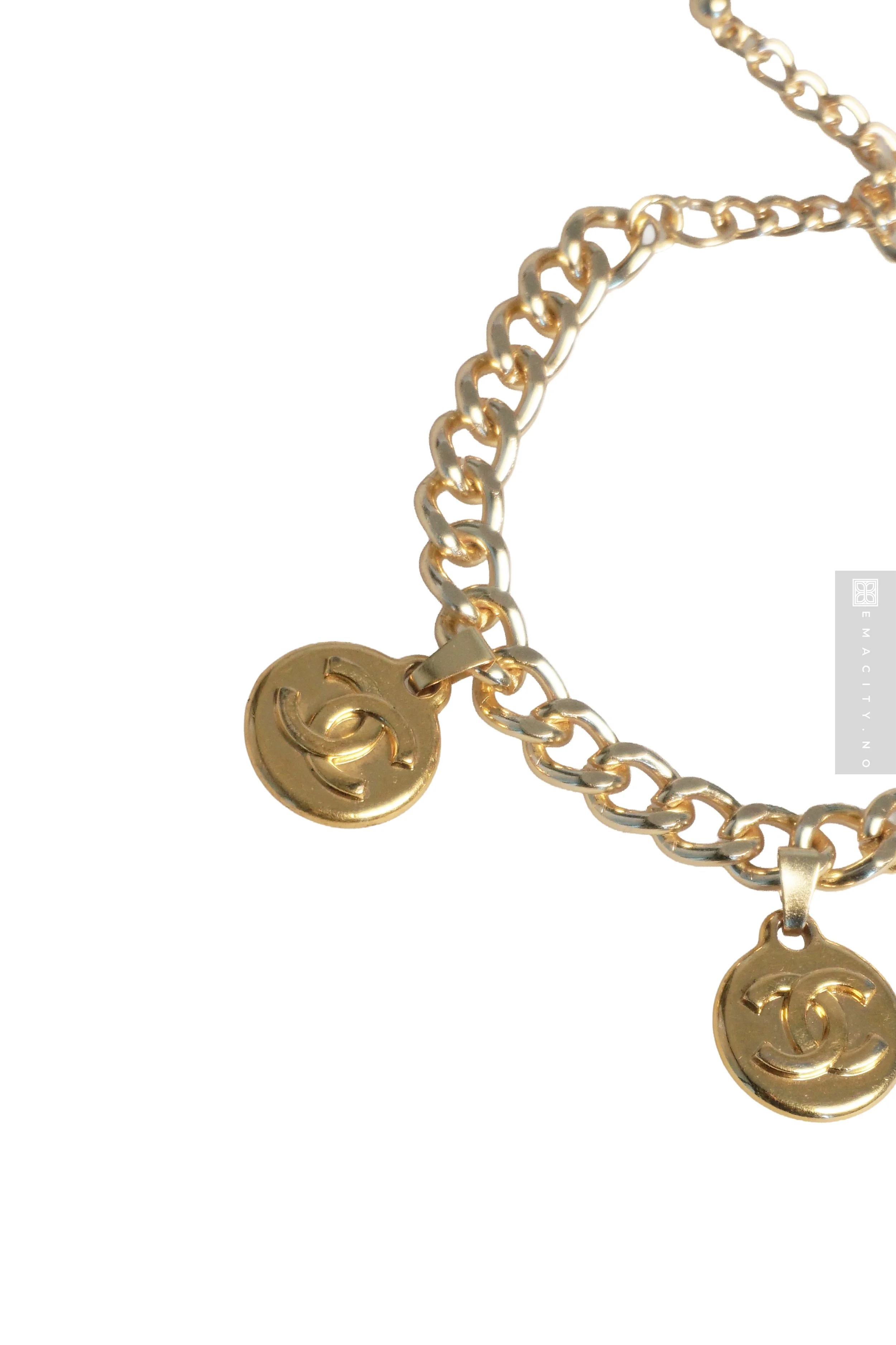 Chanel CC logo Charms armbånd, Gullfarget